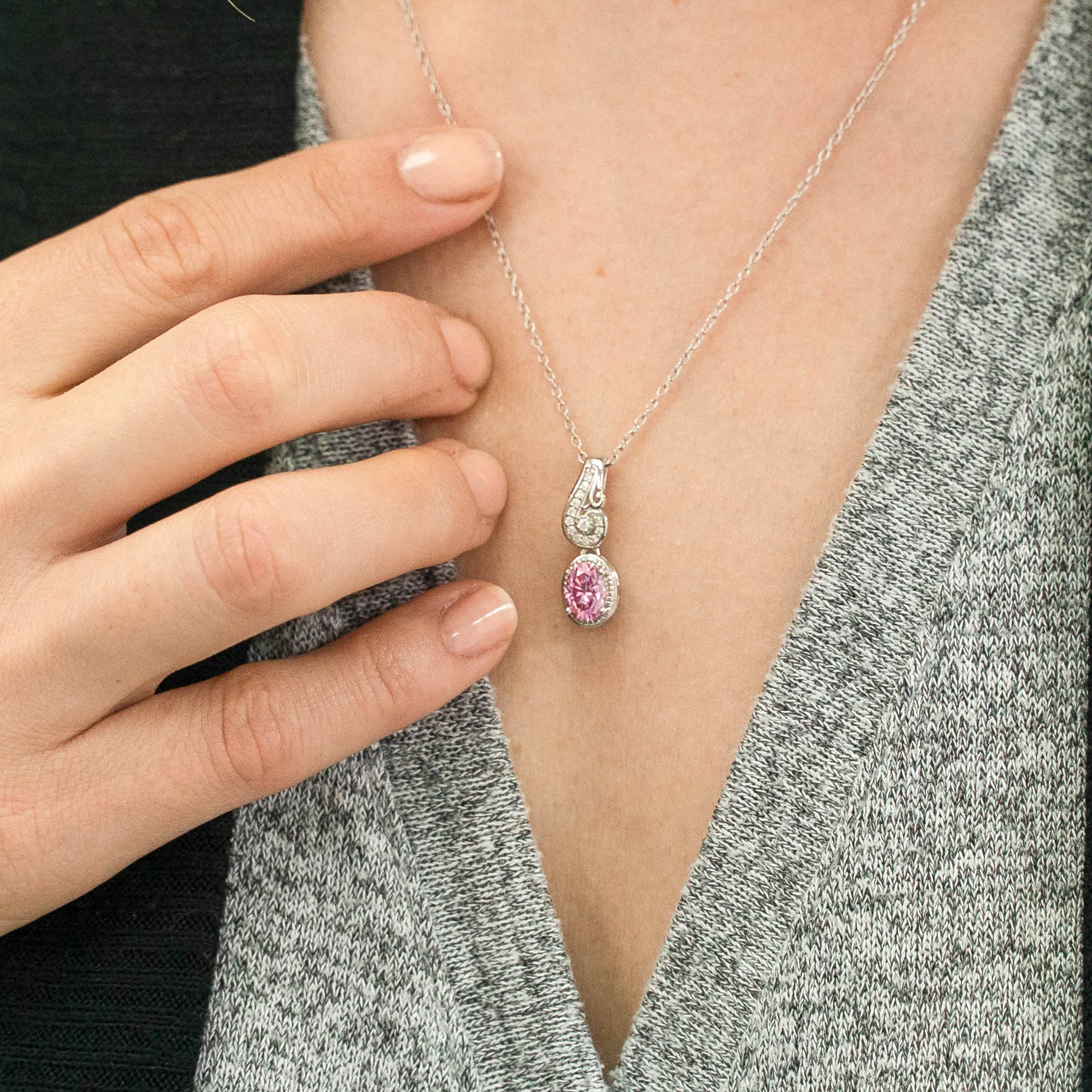 0.98 d.e.w cts Hailey Moissanite Necklace