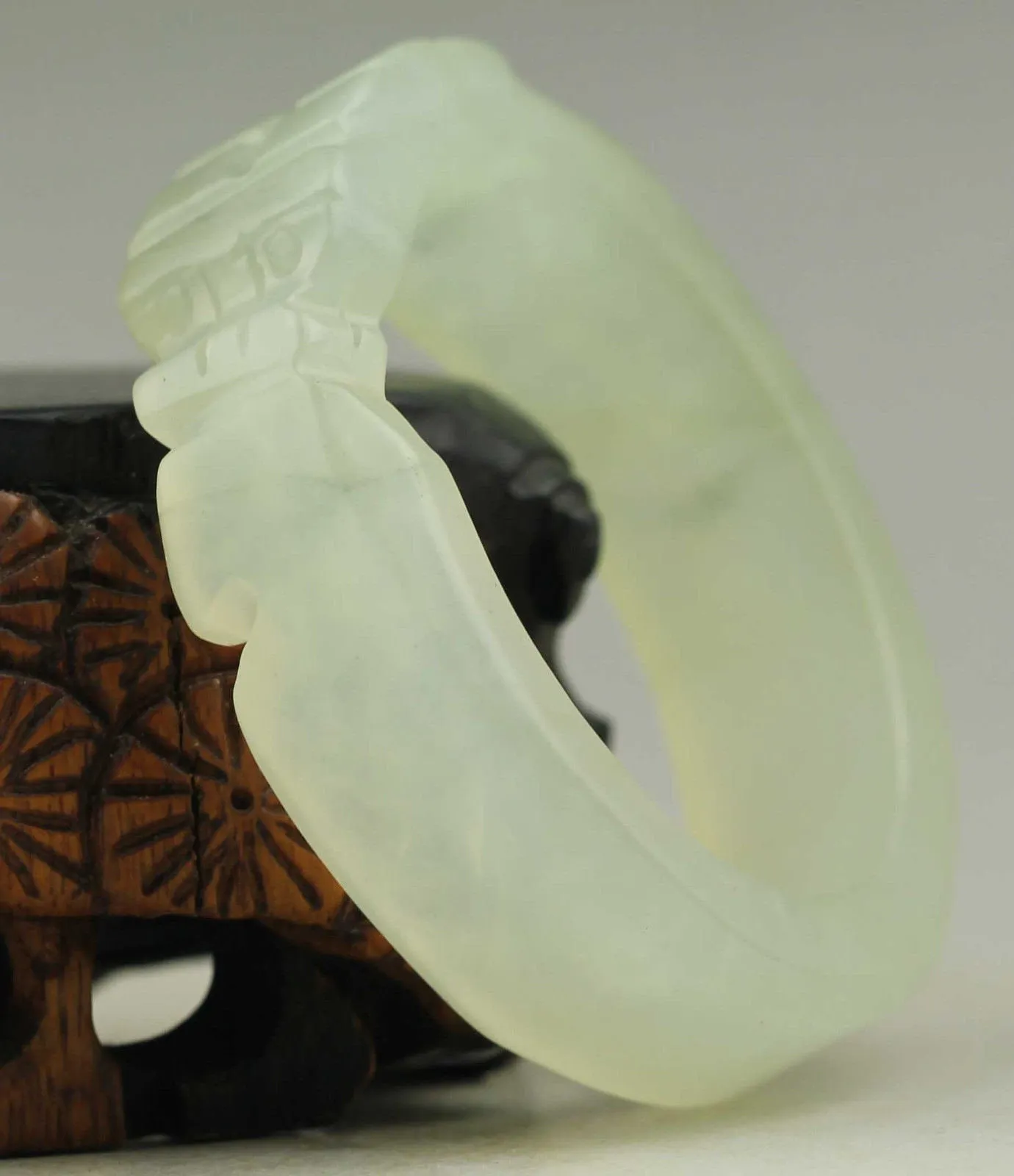 10% OFF- 40/41/42 mm Certified Natural Jadeite Emerald A*Jade Handcarved Dragon Bangle NO.C131