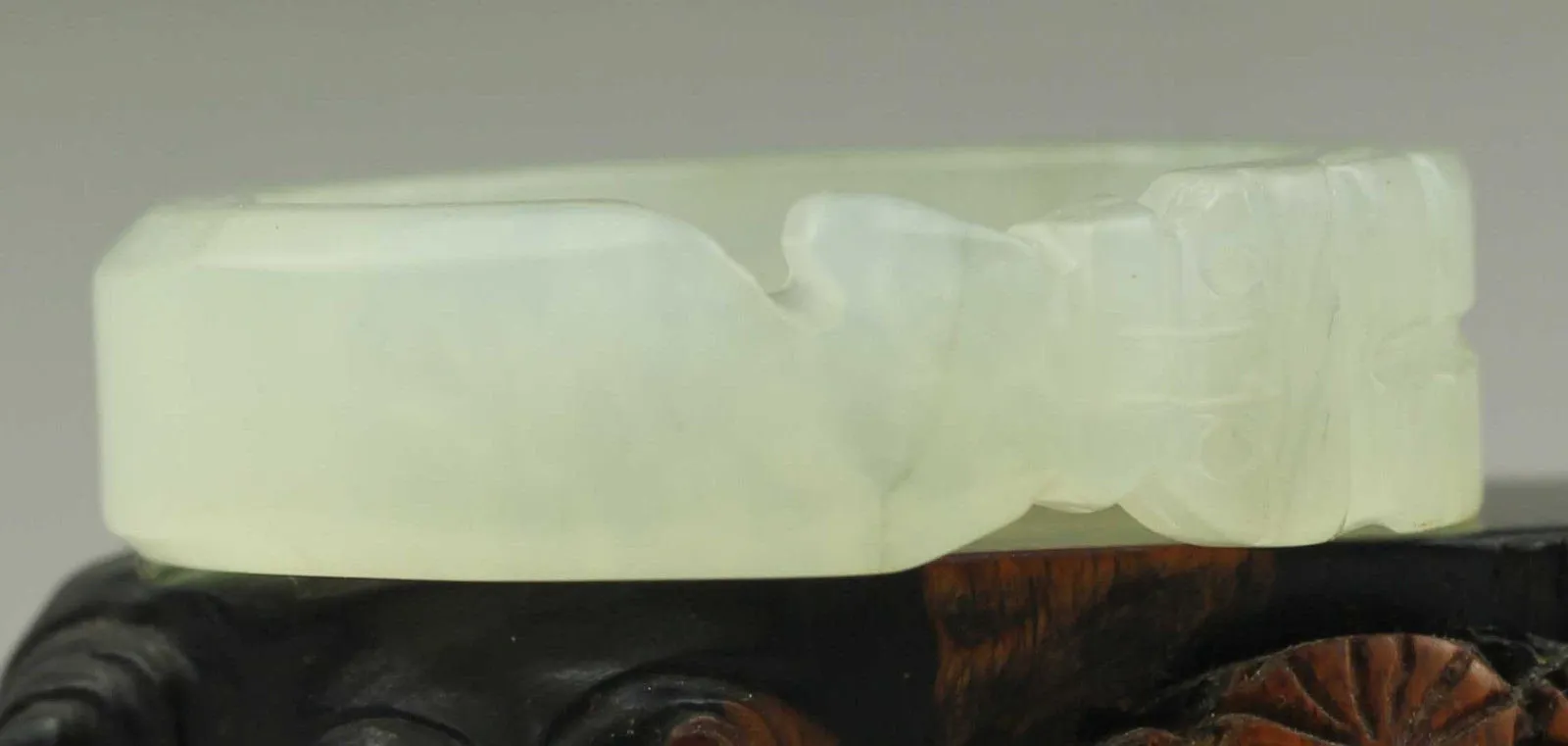 10% OFF- 40/41/42 mm Certified Natural Jadeite Emerald A*Jade Handcarved Dragon Bangle NO.C131