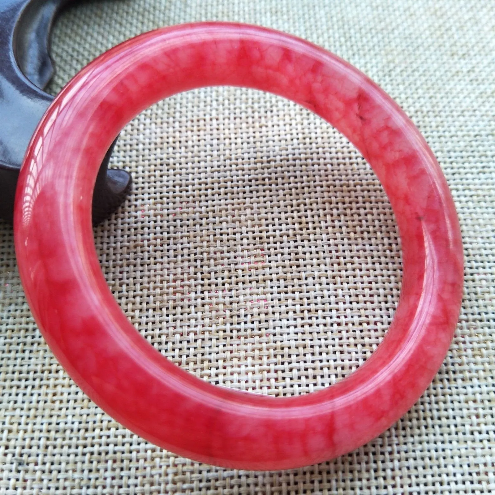 10% OFF- 53/54/55mm Certified Natural Red Xiu Emerald A*Jade HandCarved Bangle Z921