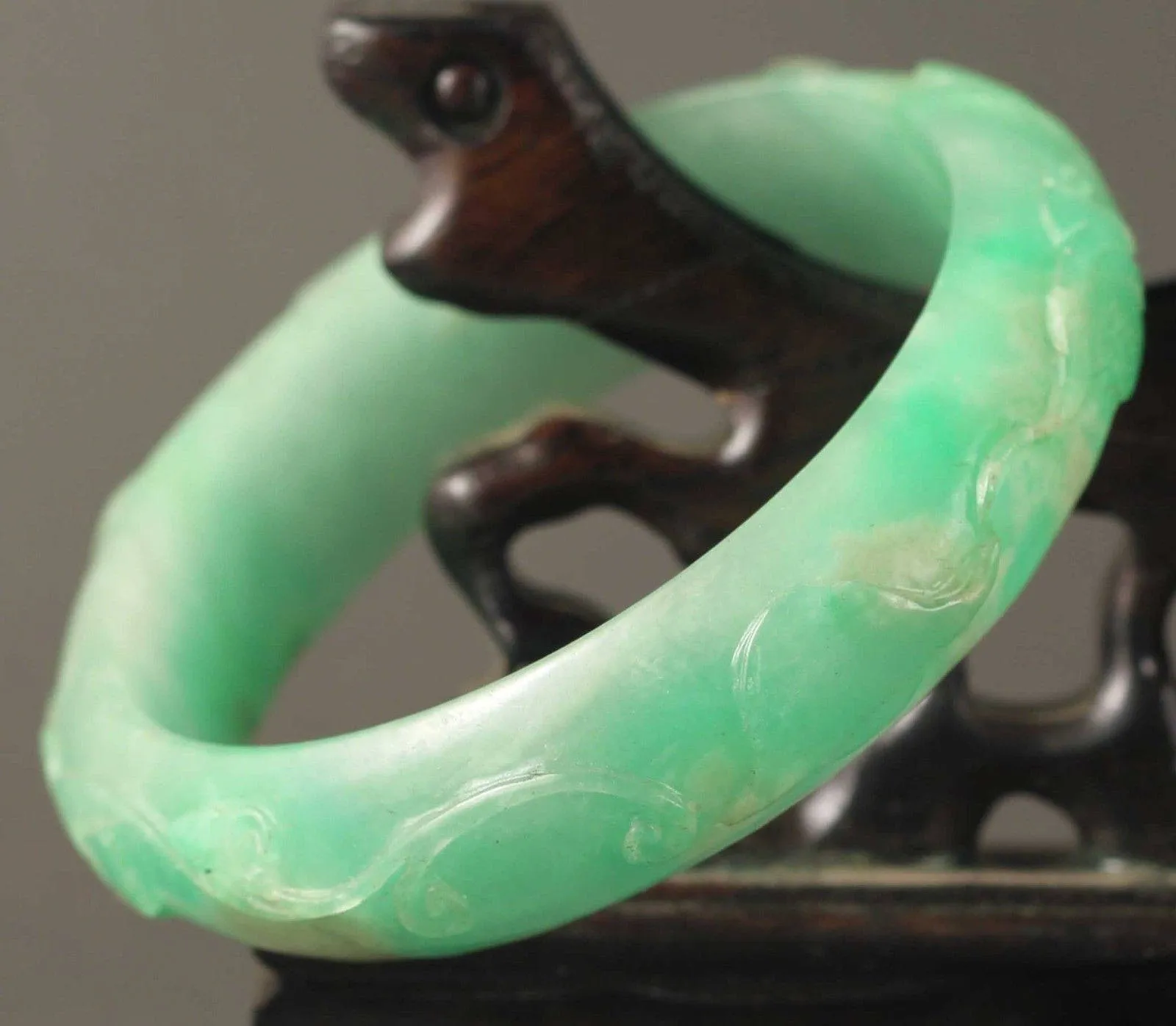 10% OFF- 55/56 mm Certified Natural Jadeite Emerald A Jade HandCarved Ruyi Flower Bracelet Bangle Y352