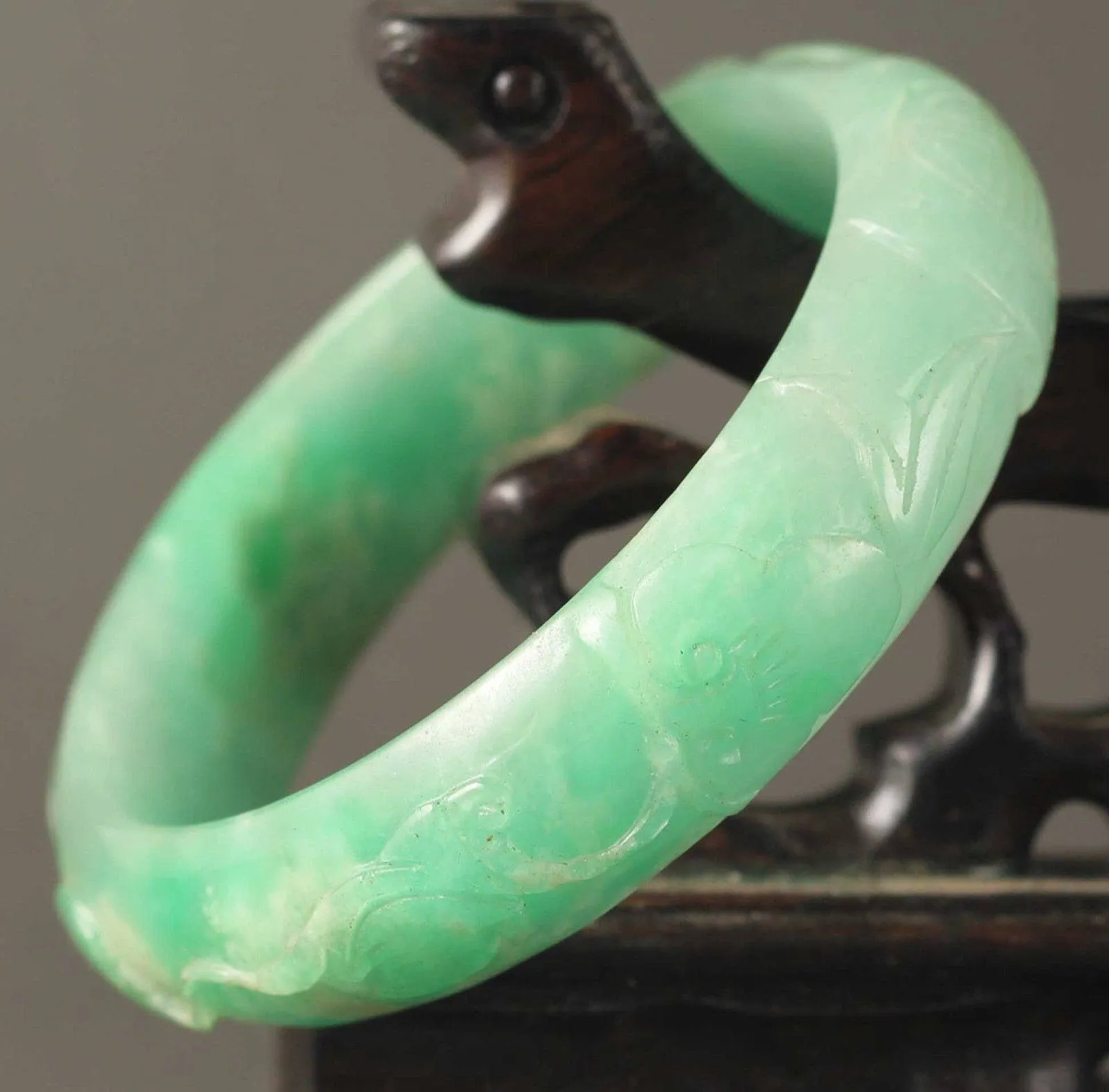 10% OFF- 55/56 mm Certified Natural Jadeite Emerald A Jade HandCarved Ruyi Flower Bracelet Bangle Y352