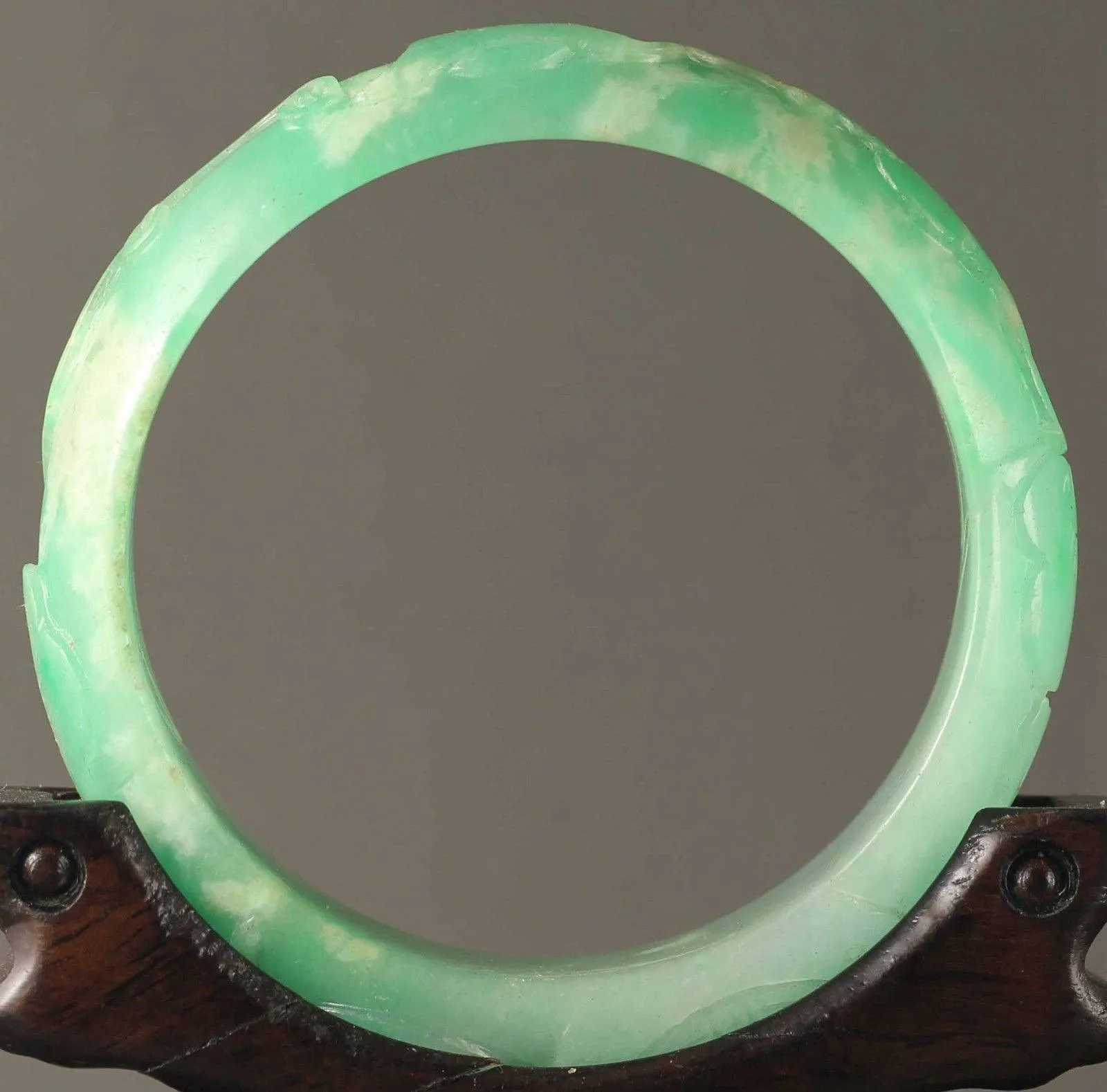 10% OFF- 55/56 mm Certified Natural Jadeite Emerald A Jade HandCarved Ruyi Flower Bracelet Bangle Y352