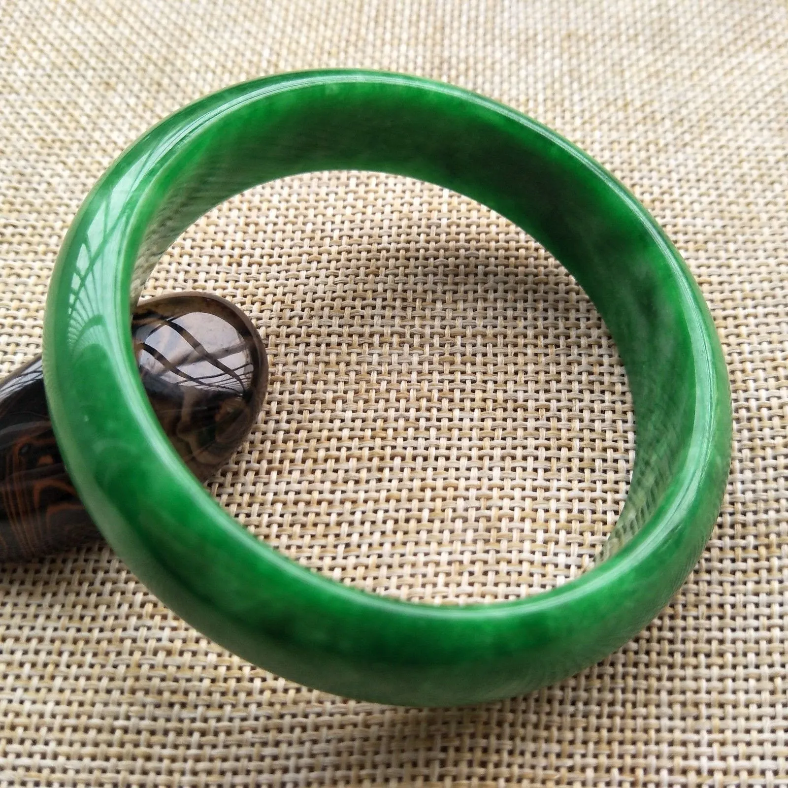 10% OFF- 55/56/57mm Certified Natural Jadeite Emerald A*Jade HandCarved Bangle H133