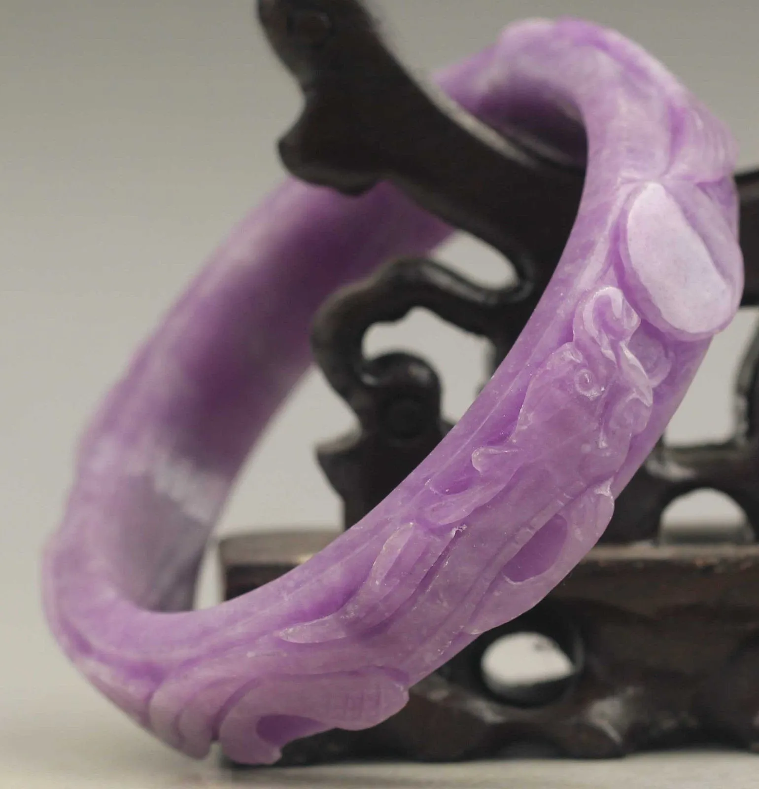 10% OFF- 56/57/58 mm Certified Natural Jadeite Emerald A*Jade Handcarved Dragon Phenix Bangle NO.C885