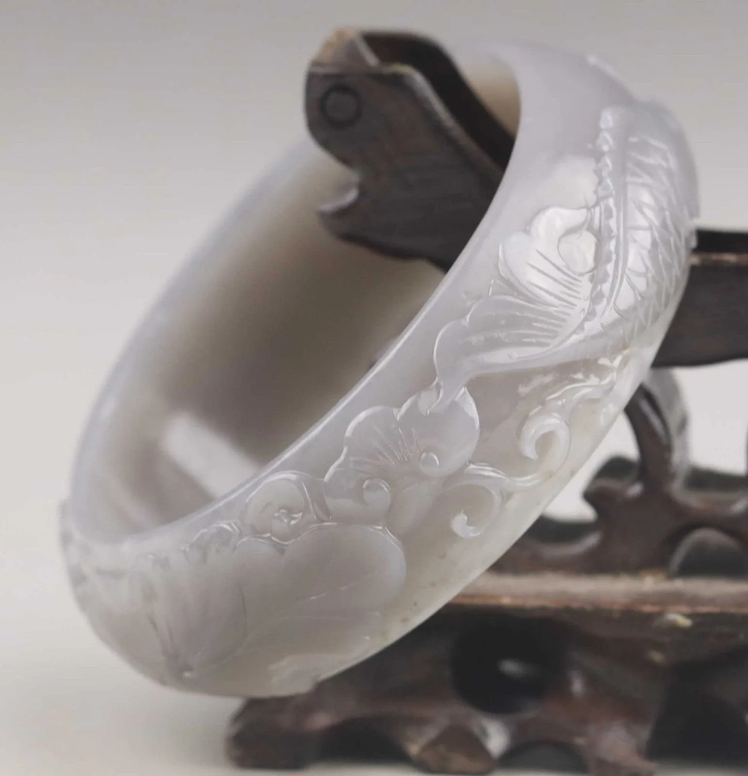 10% OFF- 56/57/58mm Certified China Natural White Gray Hetian Emerald A*Jade HandCaved Flower Fish Yuanyang Bangle NO.E692