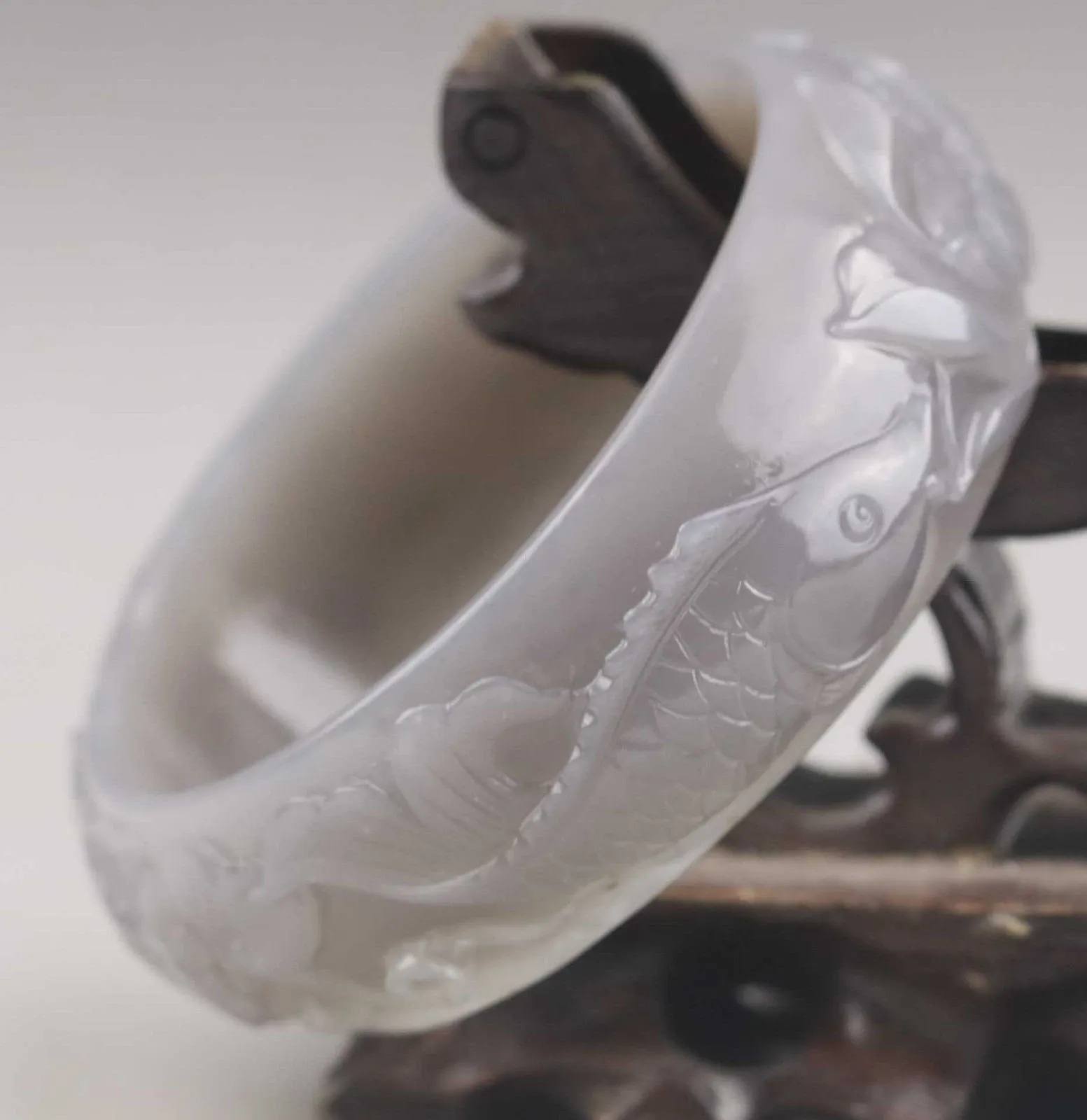 10% OFF- 56/57/58mm Certified China Natural White Gray Hetian Emerald A*Jade HandCaved Flower Fish Yuanyang Bangle NO.E692