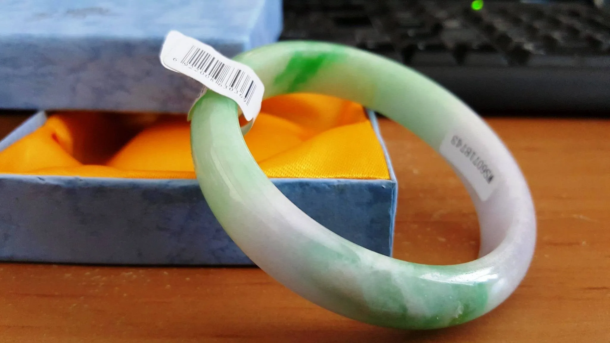 10% OFF- 56/57/58mm Certified Natural Jadeite Emerald A*Jade Handcarved Bangle A183