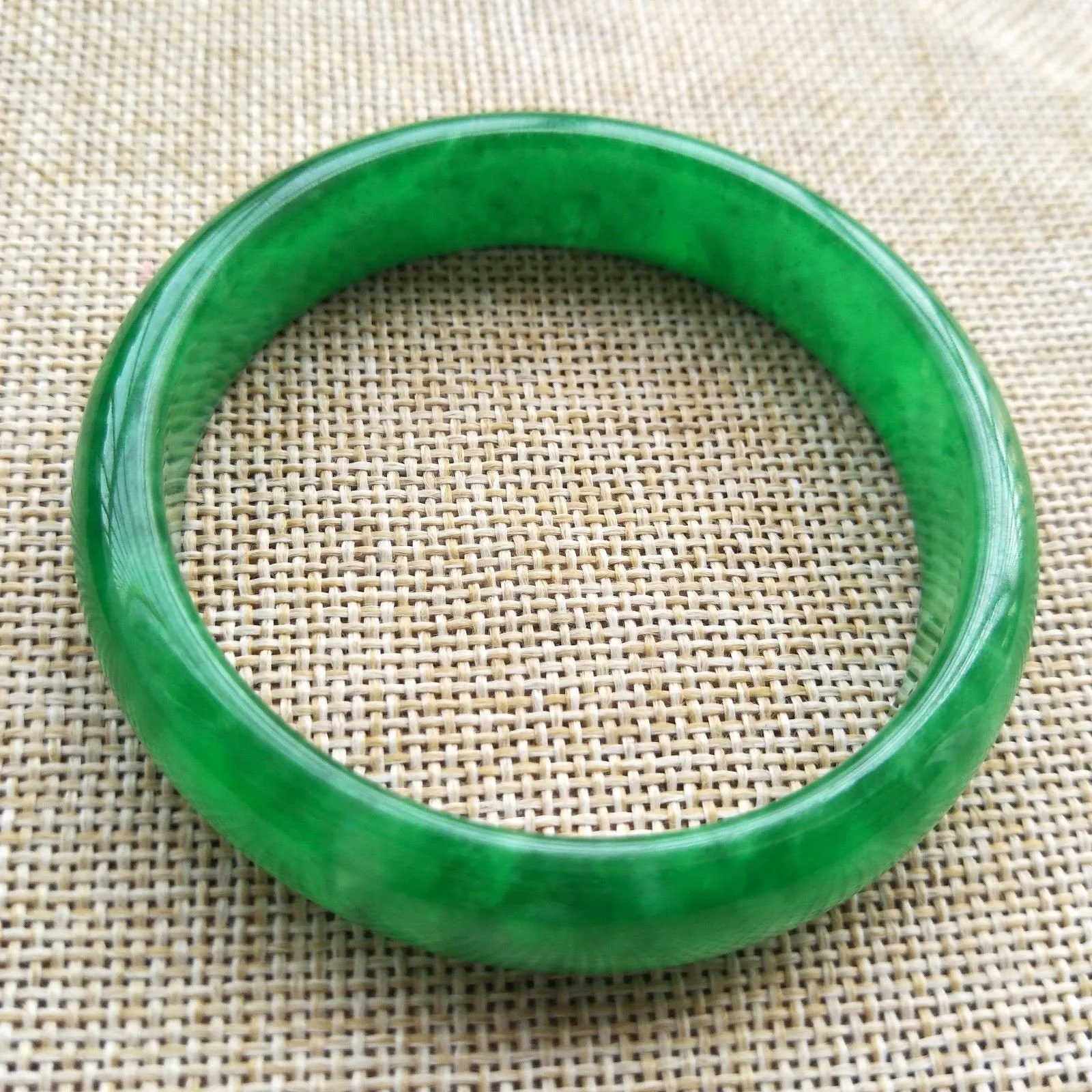10% OFF- 56/57/58mm Certified Natural Jadeite Emerald A*Jade HandCarved Bangle T112