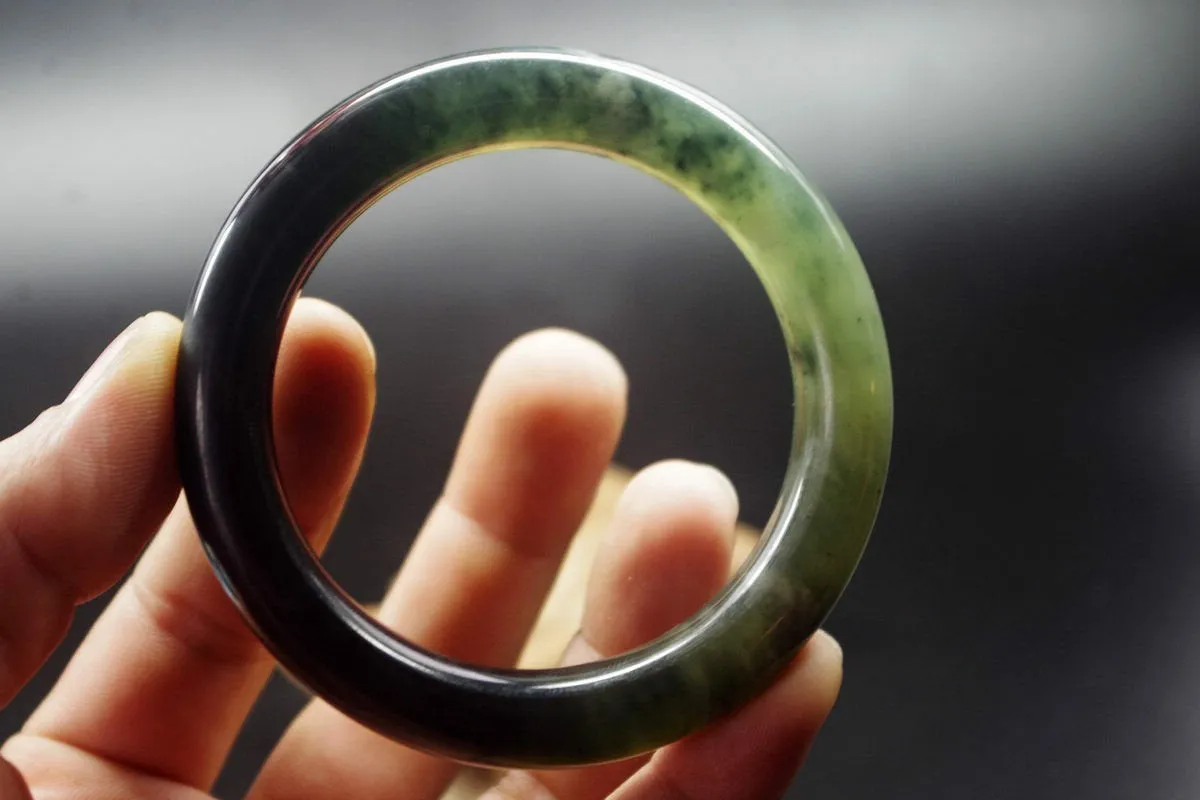 10% OFF- 56/57/58mm Certified Natural Jadeite Emerald A*Jade HandCarved Round Bangle A-256
