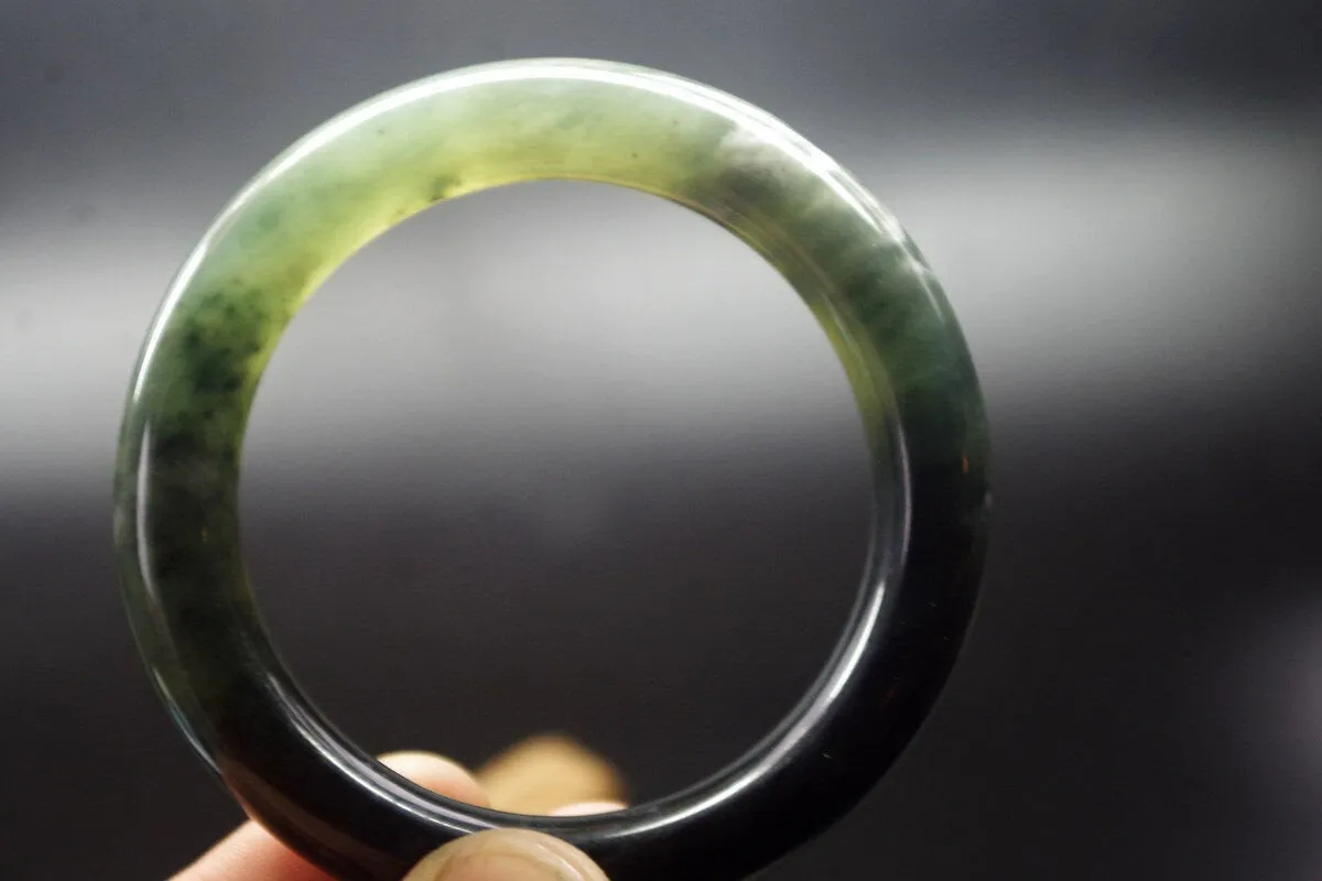 10% OFF- 56/57/58mm Certified Natural Jadeite Emerald A*Jade HandCarved Round Bangle A-256