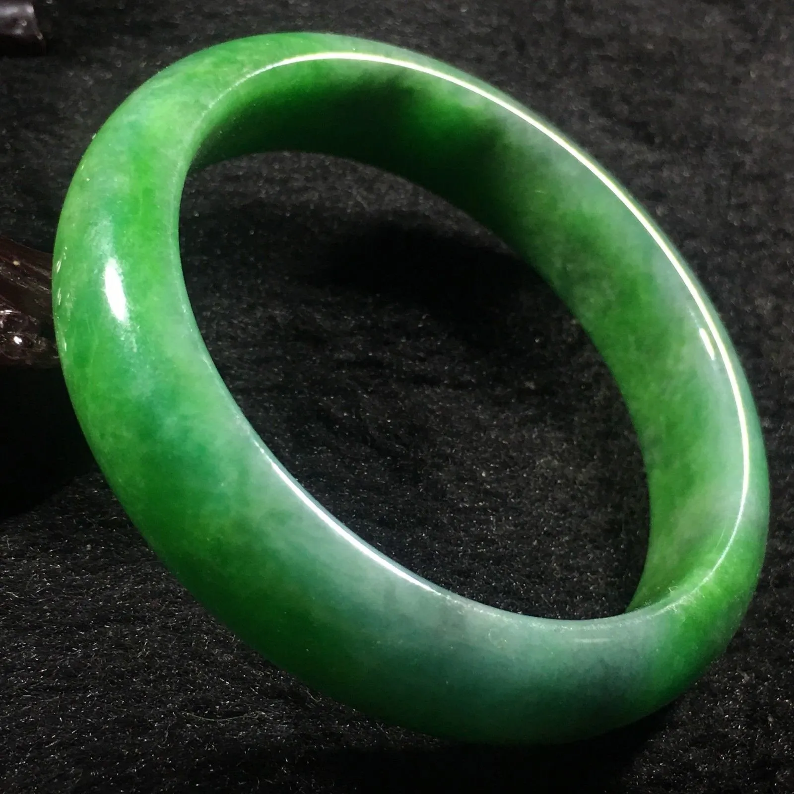 10% OFF- 57/58/59 mm Certified Natural Green Jadeite Emerald A*Jade HandCarved Bangle A064