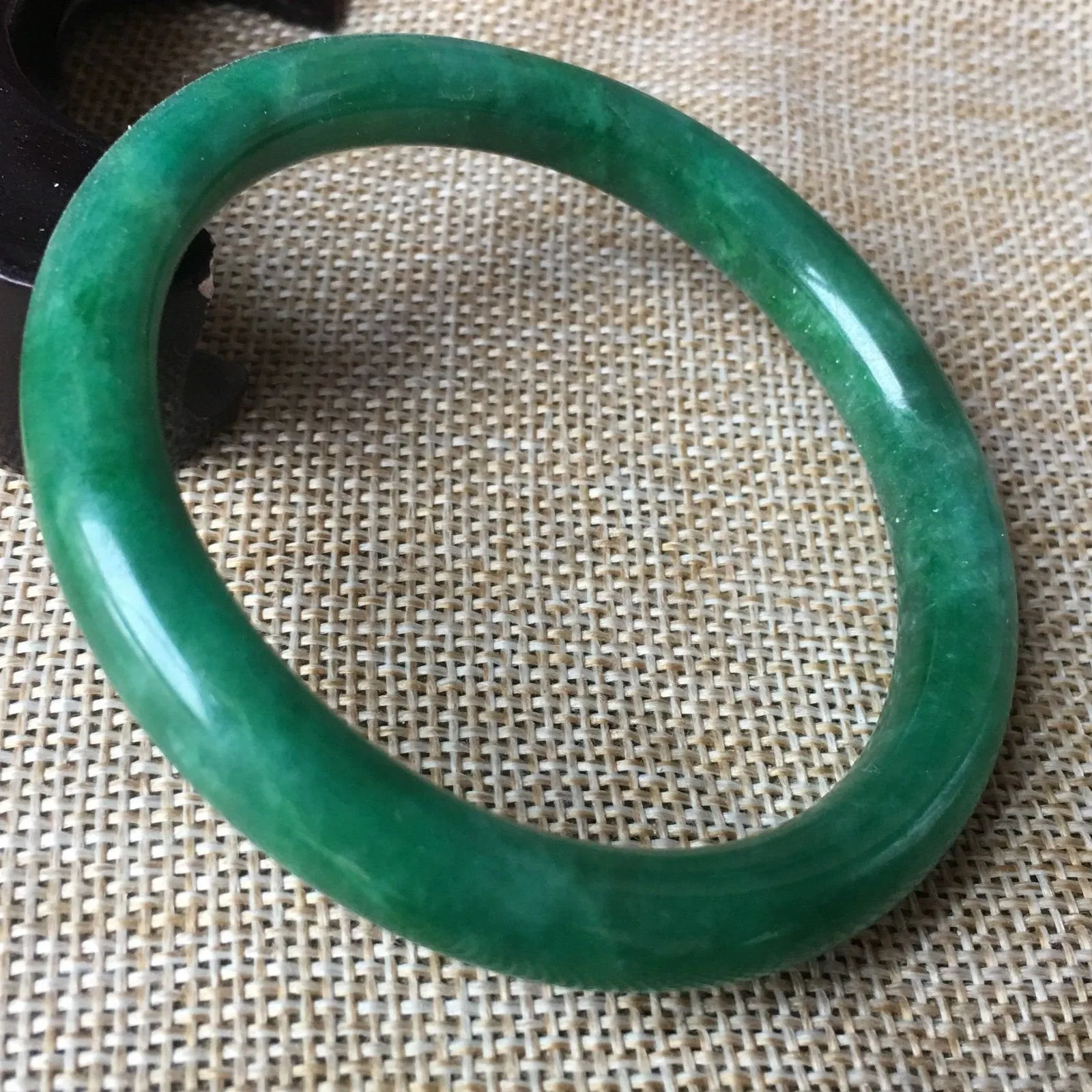 10% OFF- 57/58/59 mm Certified Natural Jadeite Emerald A*Jade HandCarved Bangle A01