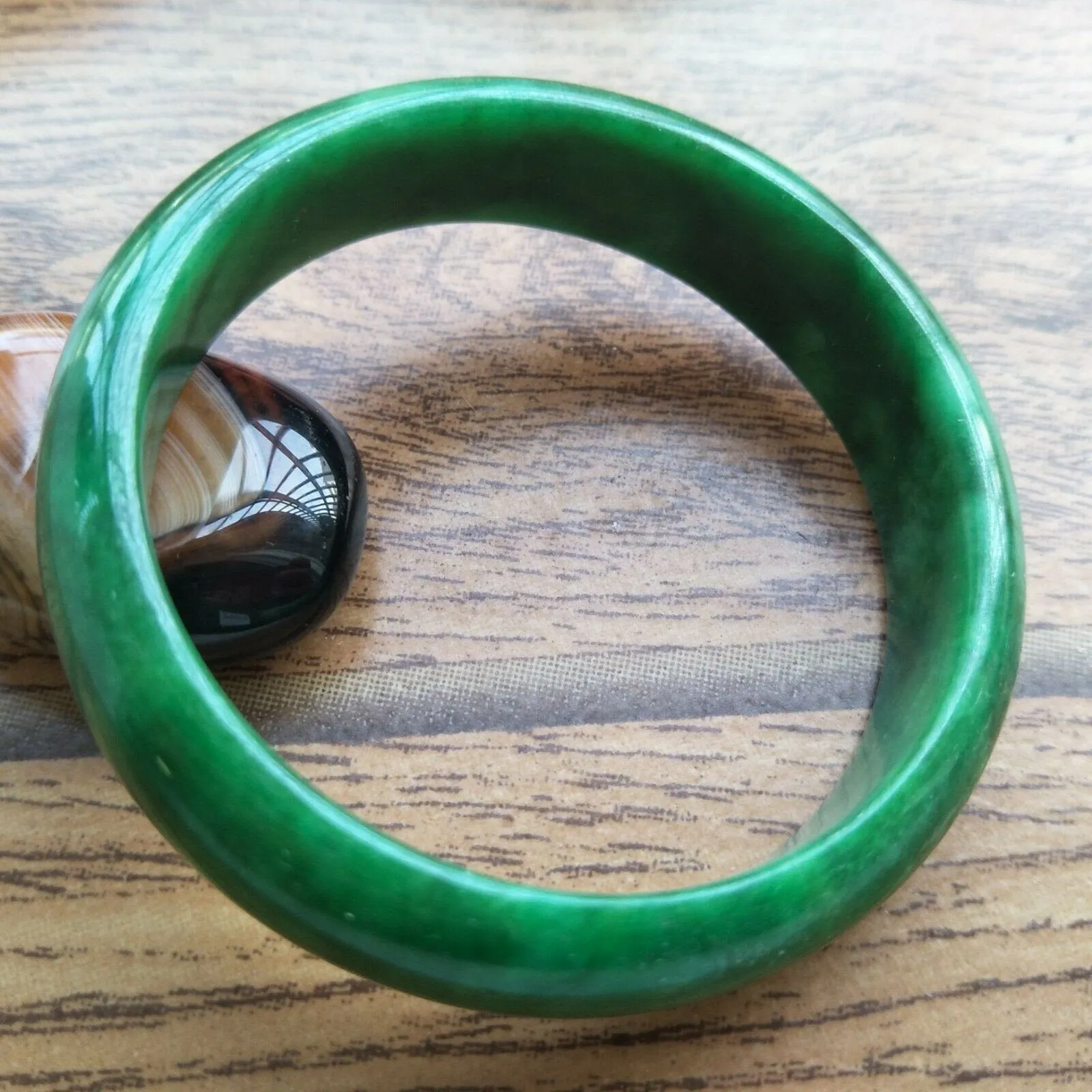 10% OFF- 57/58/59mm Certified Natural Jadeite Emerald A*Jade Handcarved Bangle Z905