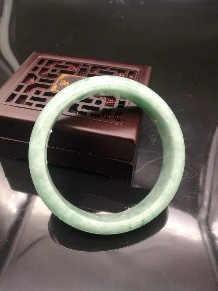 10% OFF- 60 mm-Certified Natural Jadeite Emerald Jade Bangle《Grade A》8039