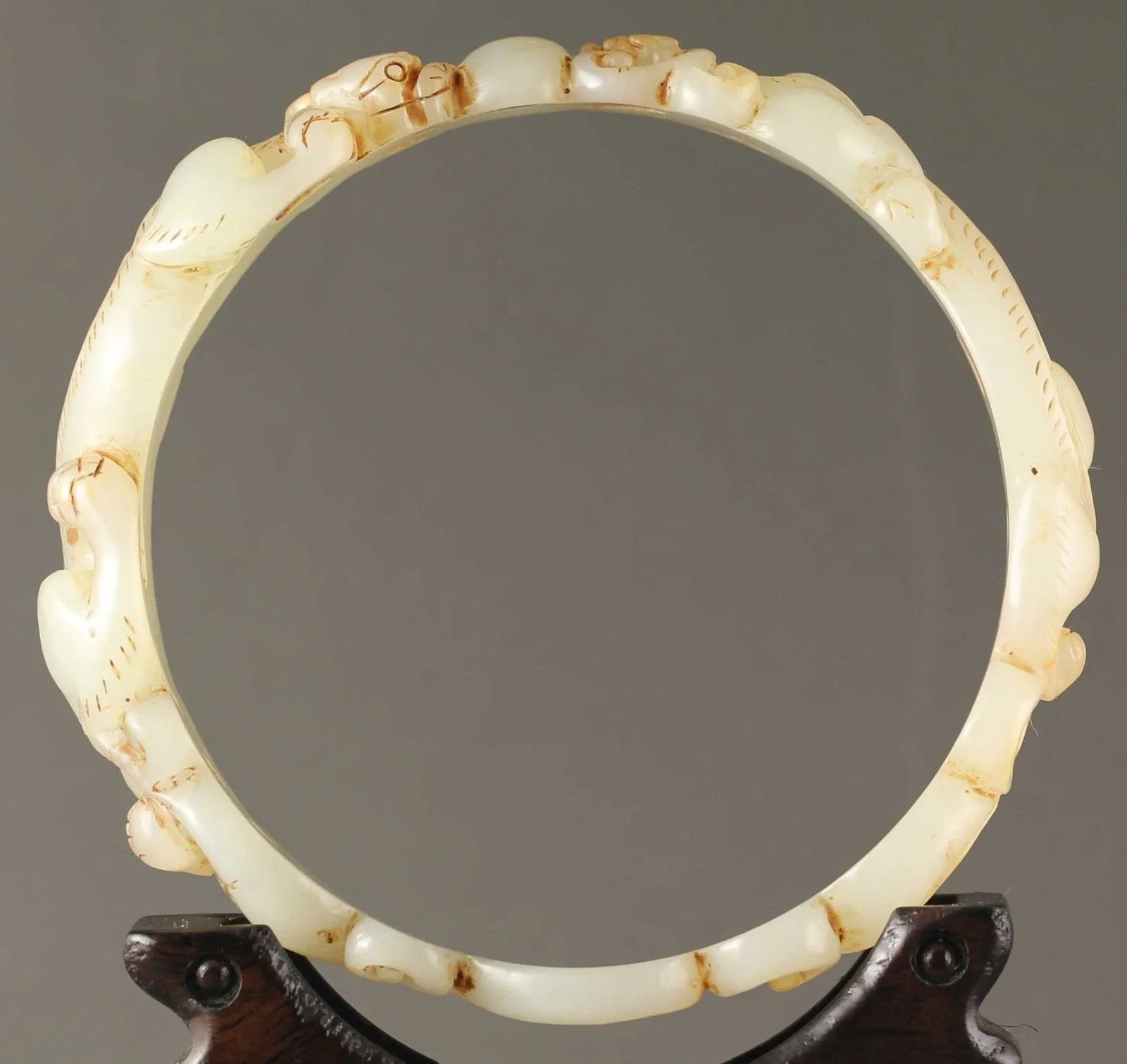 10% OFF- 76/77/78mm Certified China Natural Hetain Emerald A*Jade HandCaved Double Dragons Hollowed Out Bangle BIG NO.270