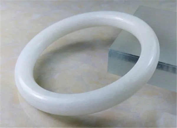 10% OFF on Sales) 54-65 mm Certified Natural Jadeite Emerald Jade Bracelet Bangle《Grade A》A20178830