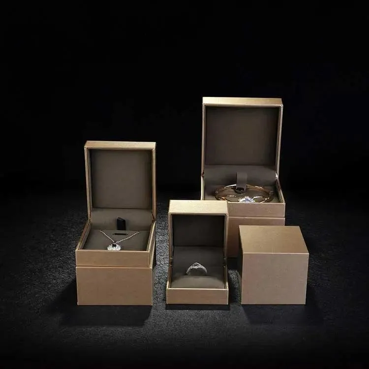100pcs Wholesale Luxury Small Gold Inner/Outer Slide Jewellery Box