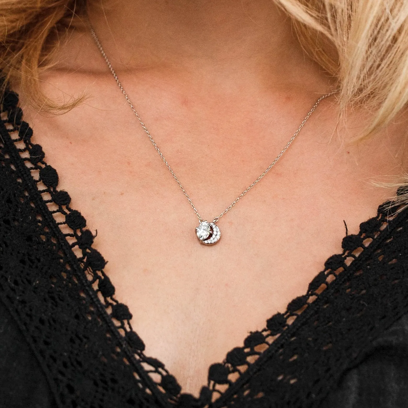 1.01 d.e.w cts Luna Moissanite Necklace