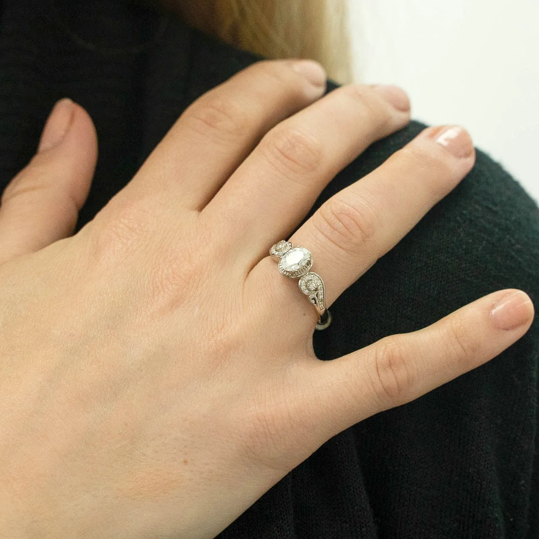 1.05 d.e.w cts Hailey Moissanite Ring