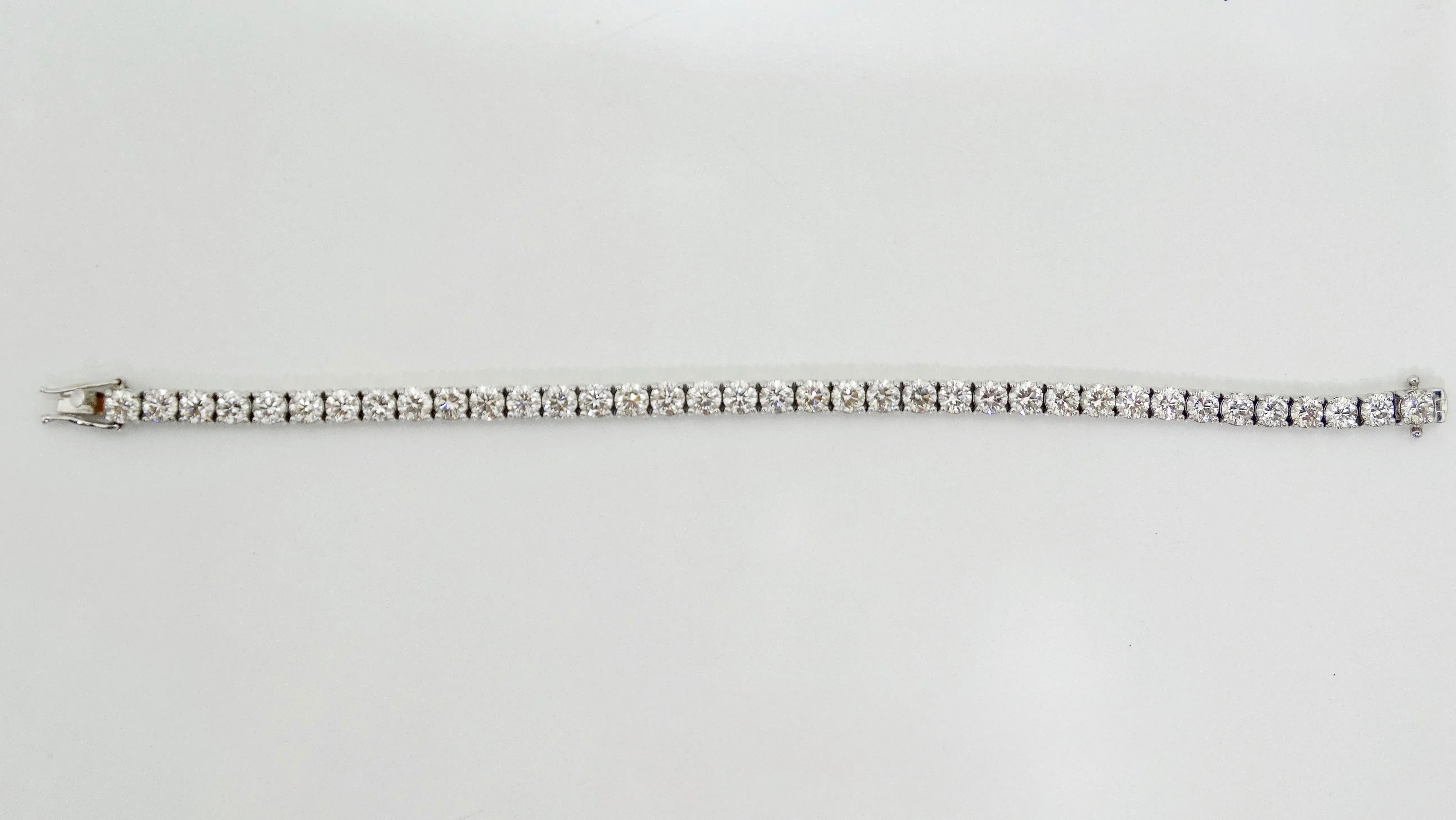 14 Karat White Gold Diamond Tennis Bracelet