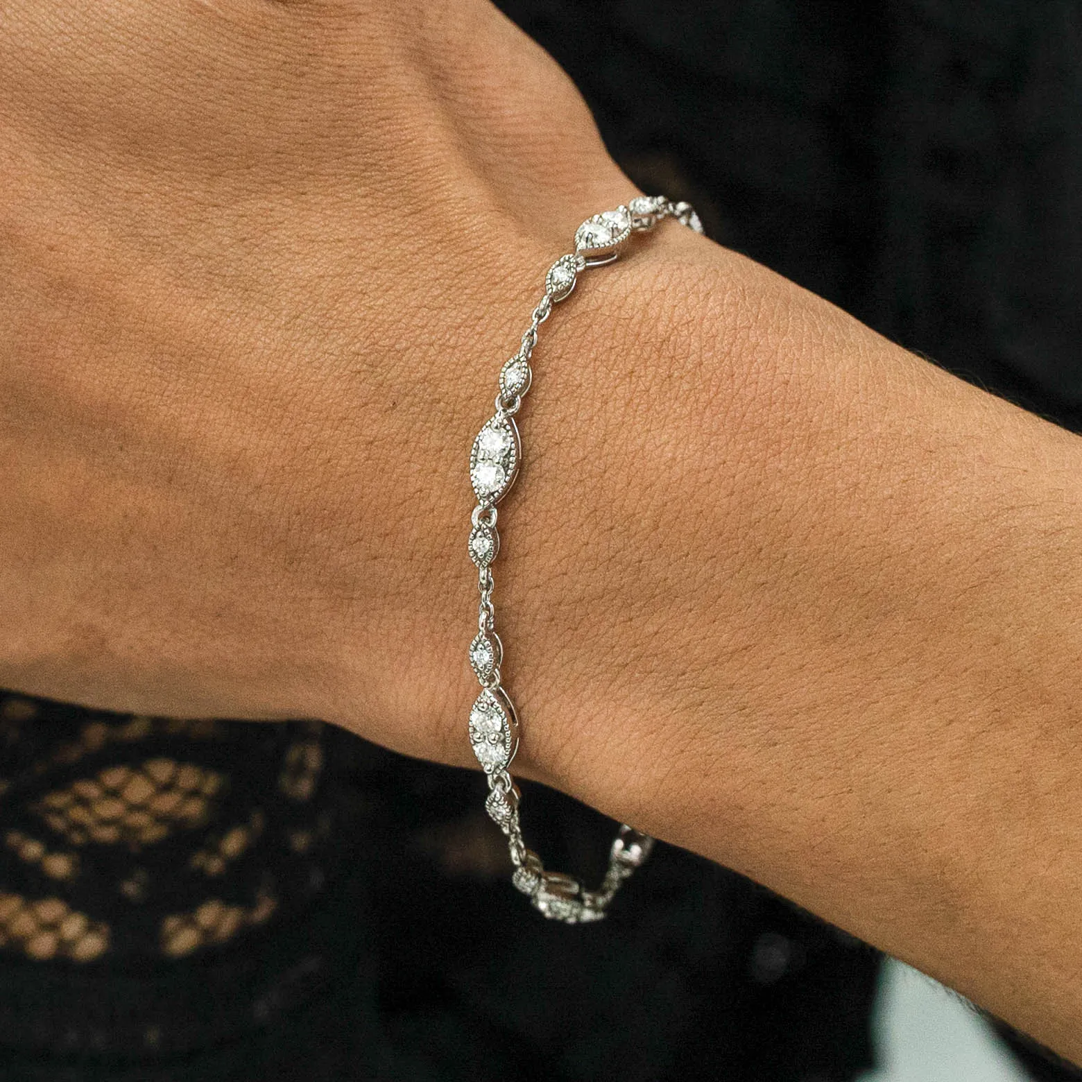 1.50 d.e.w cts Hexene Moissanite Bracelet