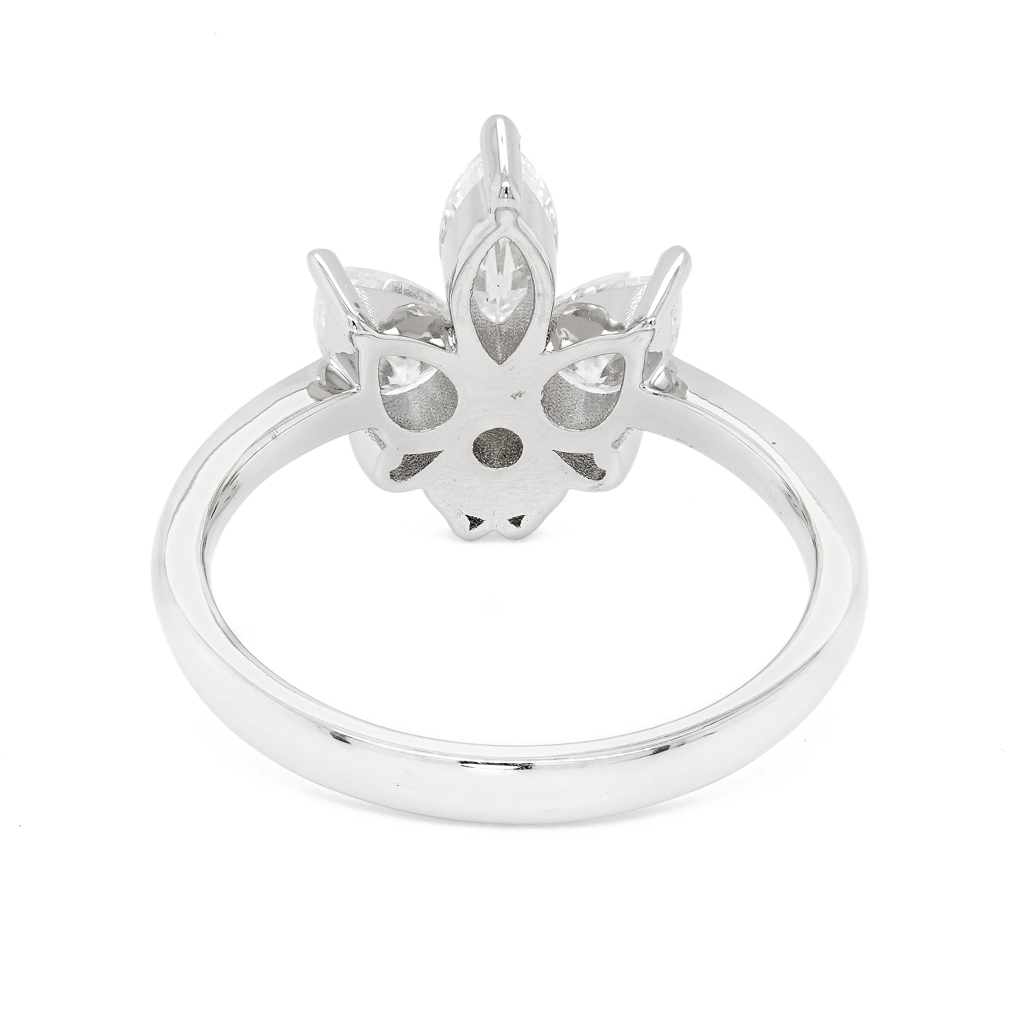 1.50 d.e.w cts Moissanite Ring