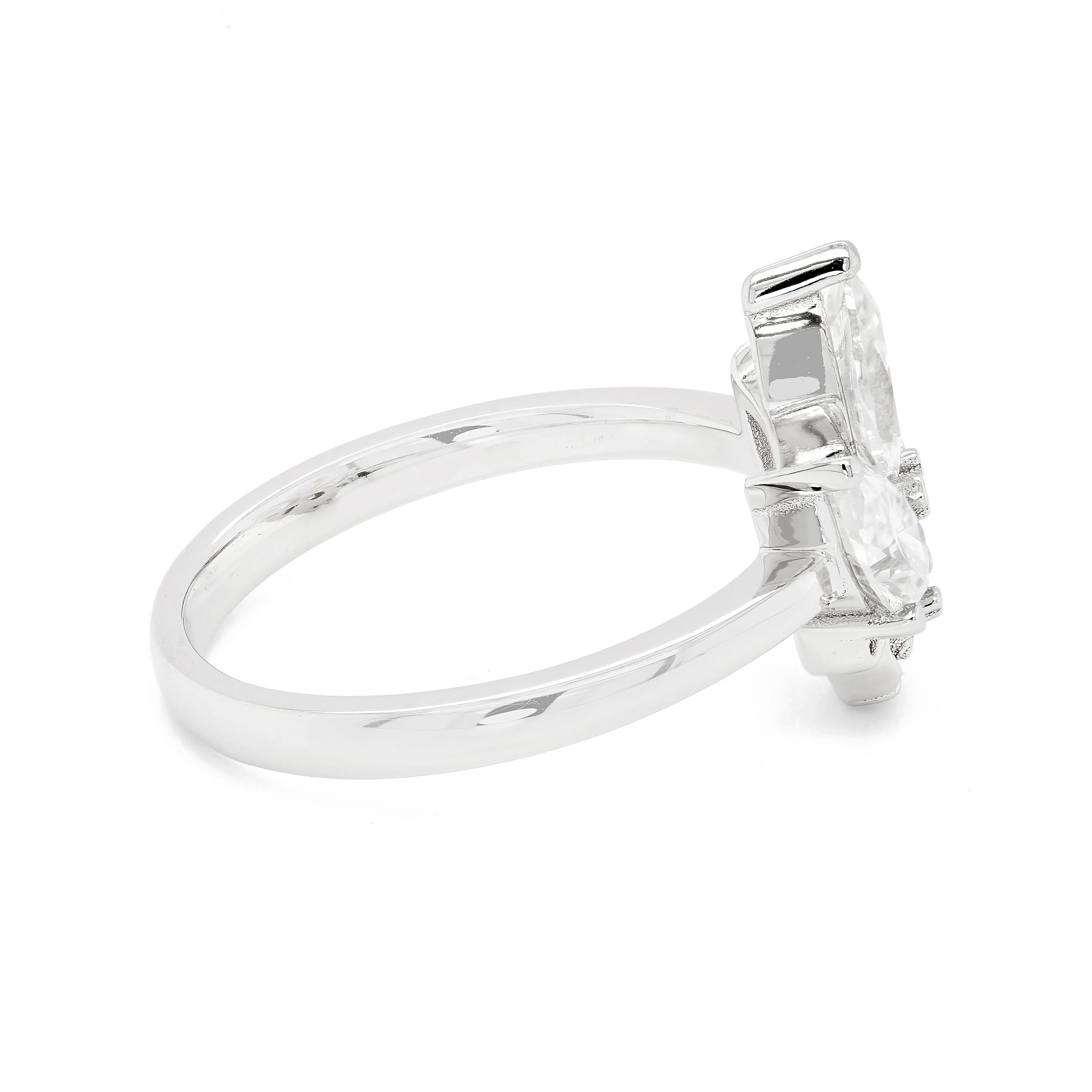 1.50 d.e.w cts Moissanite Ring