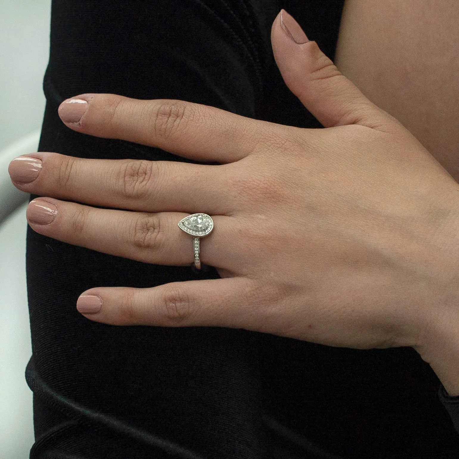 1.70 d.e.w cts Evelyn Moissanite Ring