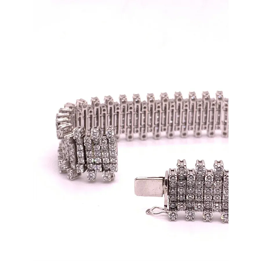 18KW White Gold Round Diamond Bracelet