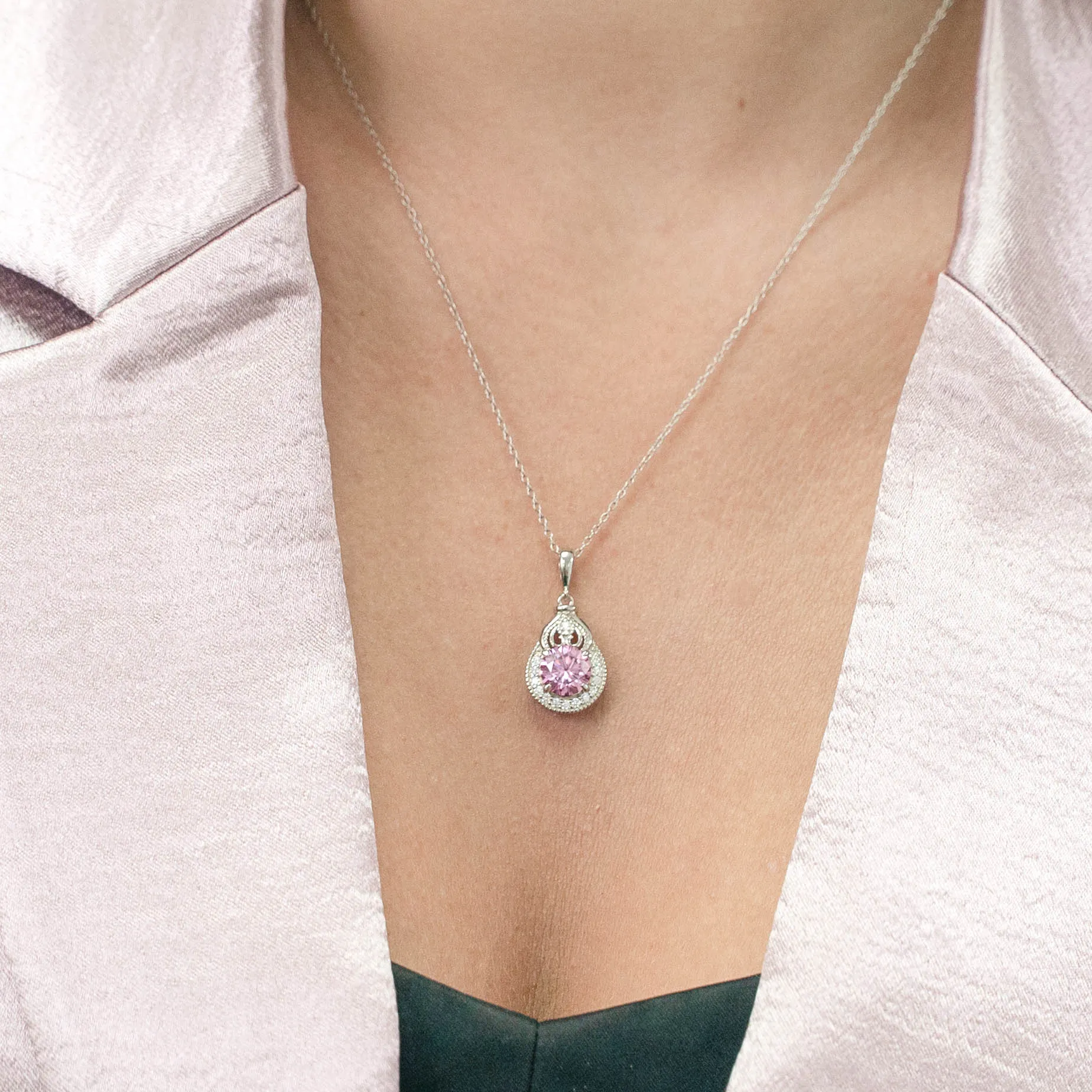 2.21 d.e.w cts Sophia Moissanite Necklace