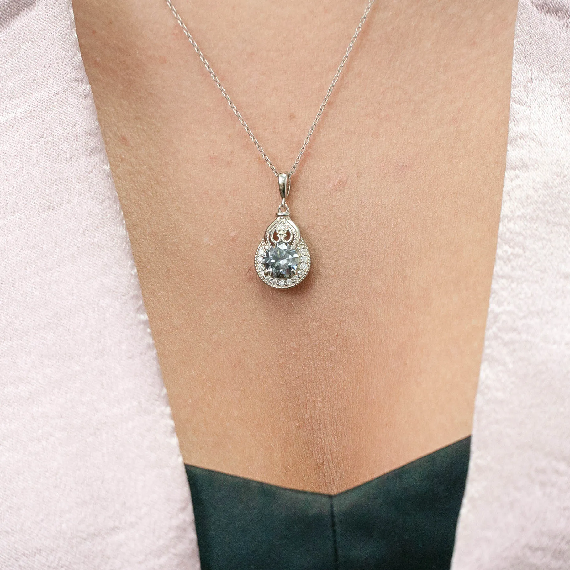 2.21 d.e.w cts Sophia Moissanite Necklace