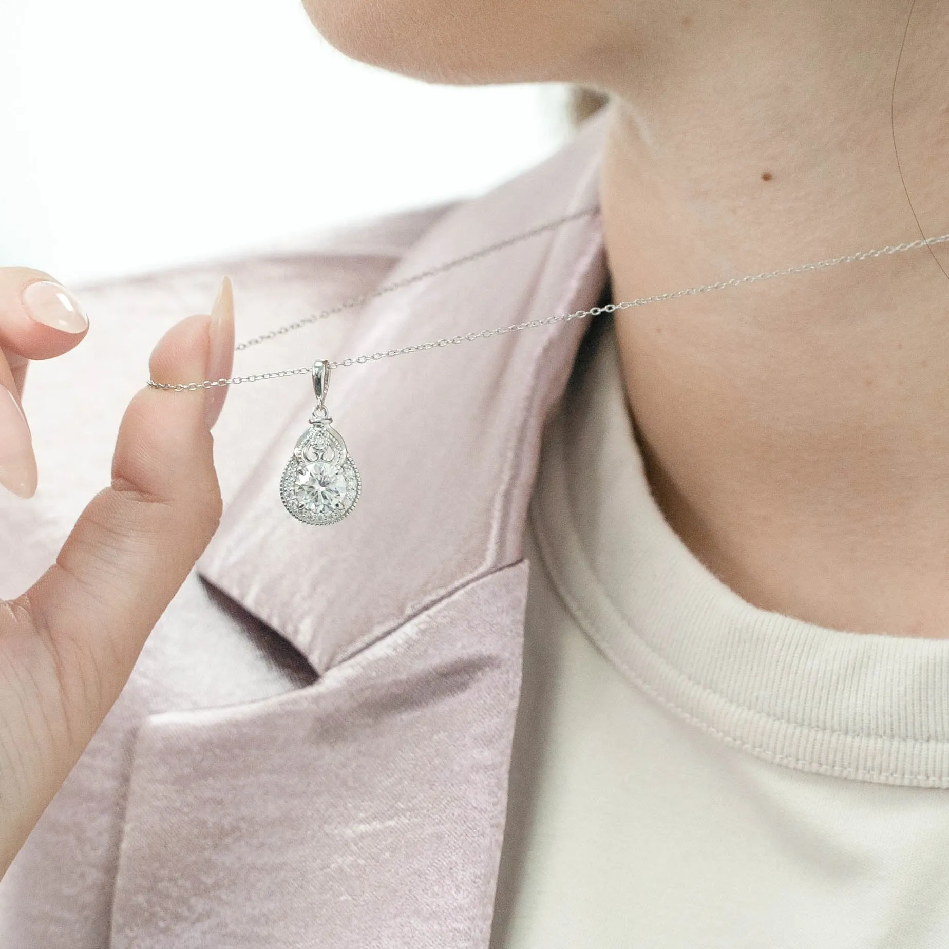 2.21 d.e.w cts Sophia Moissanite Necklace