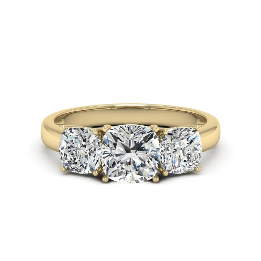 3.20 d.e.w cts Moissanite Ring
