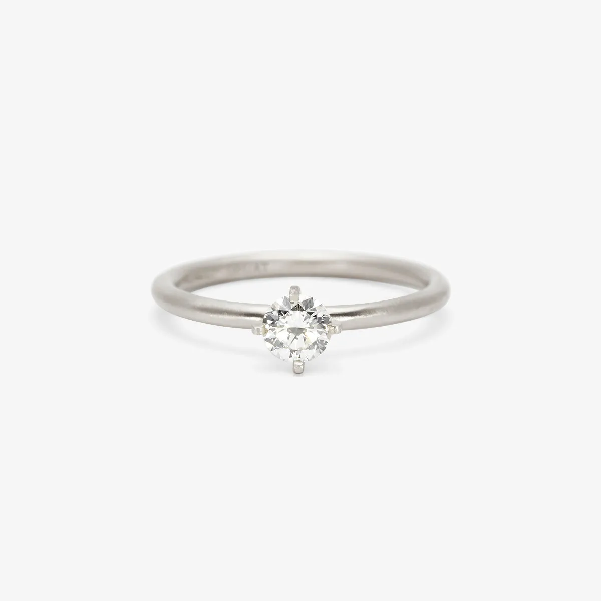 4.5mm White Diamond Noble Ring | R11705W