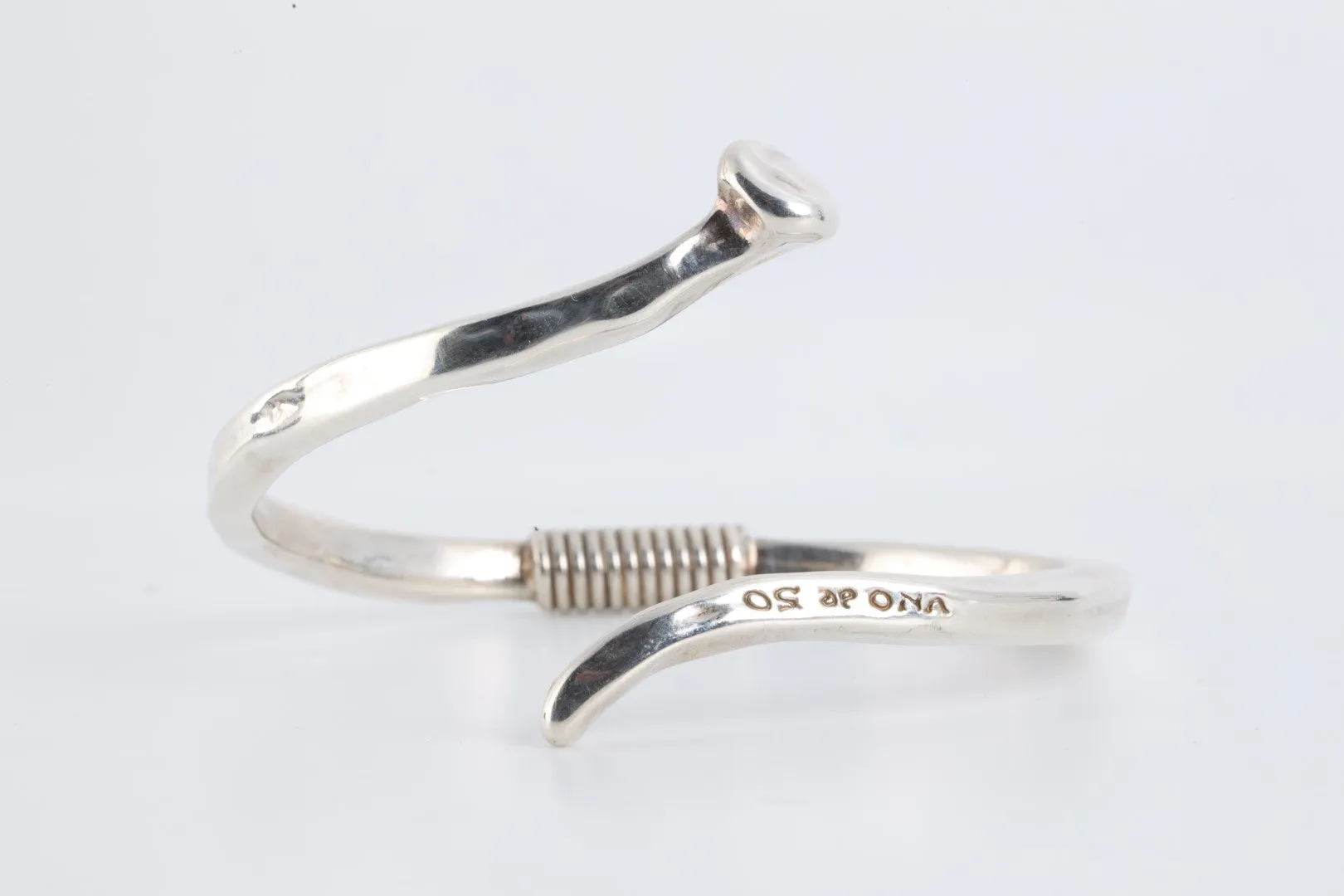 6.5" Uno De So 925 Silver Cuff Bracelet (22.05g.)