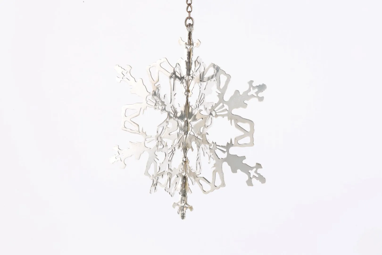 925 Silver Snowflake Ornament (11.18g.)