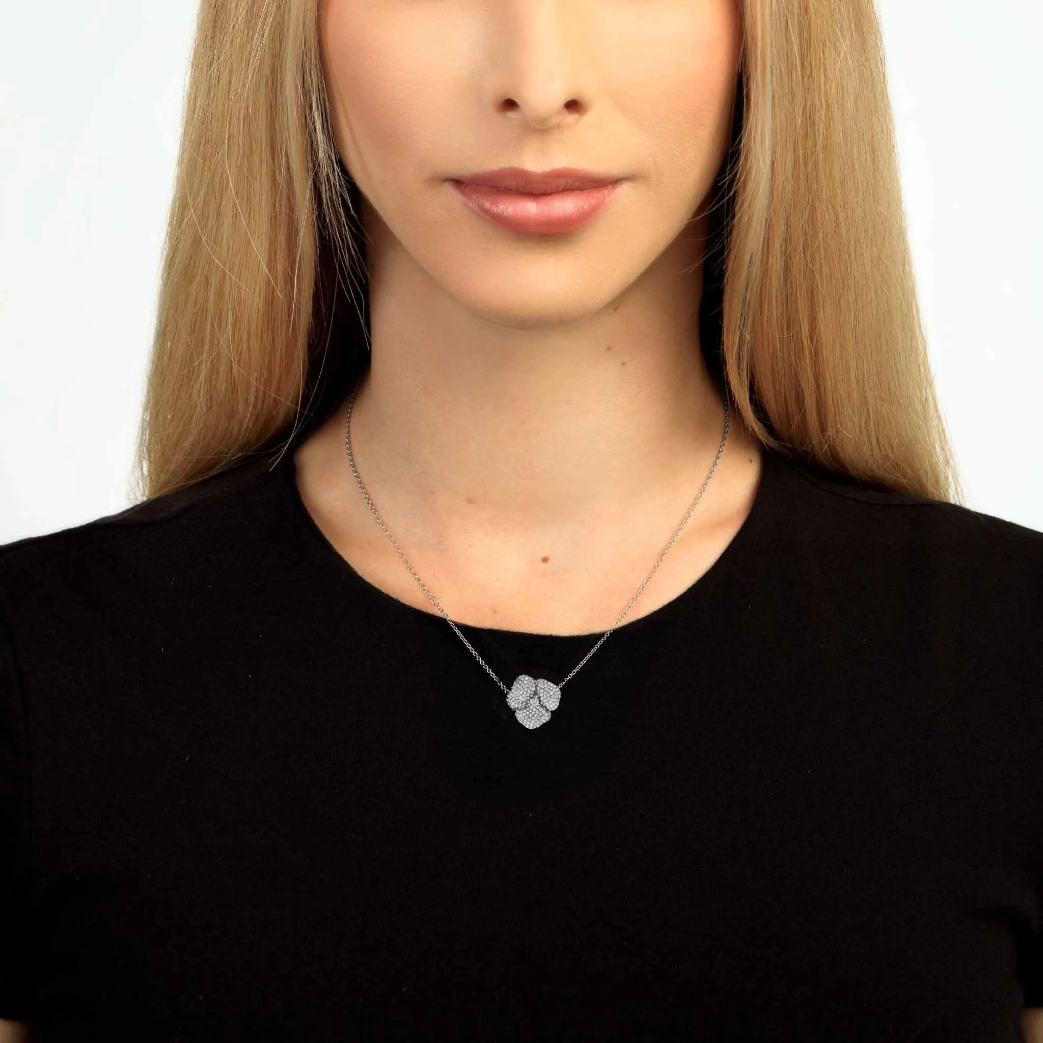 Bloom Small Flower White Diamond Necklace