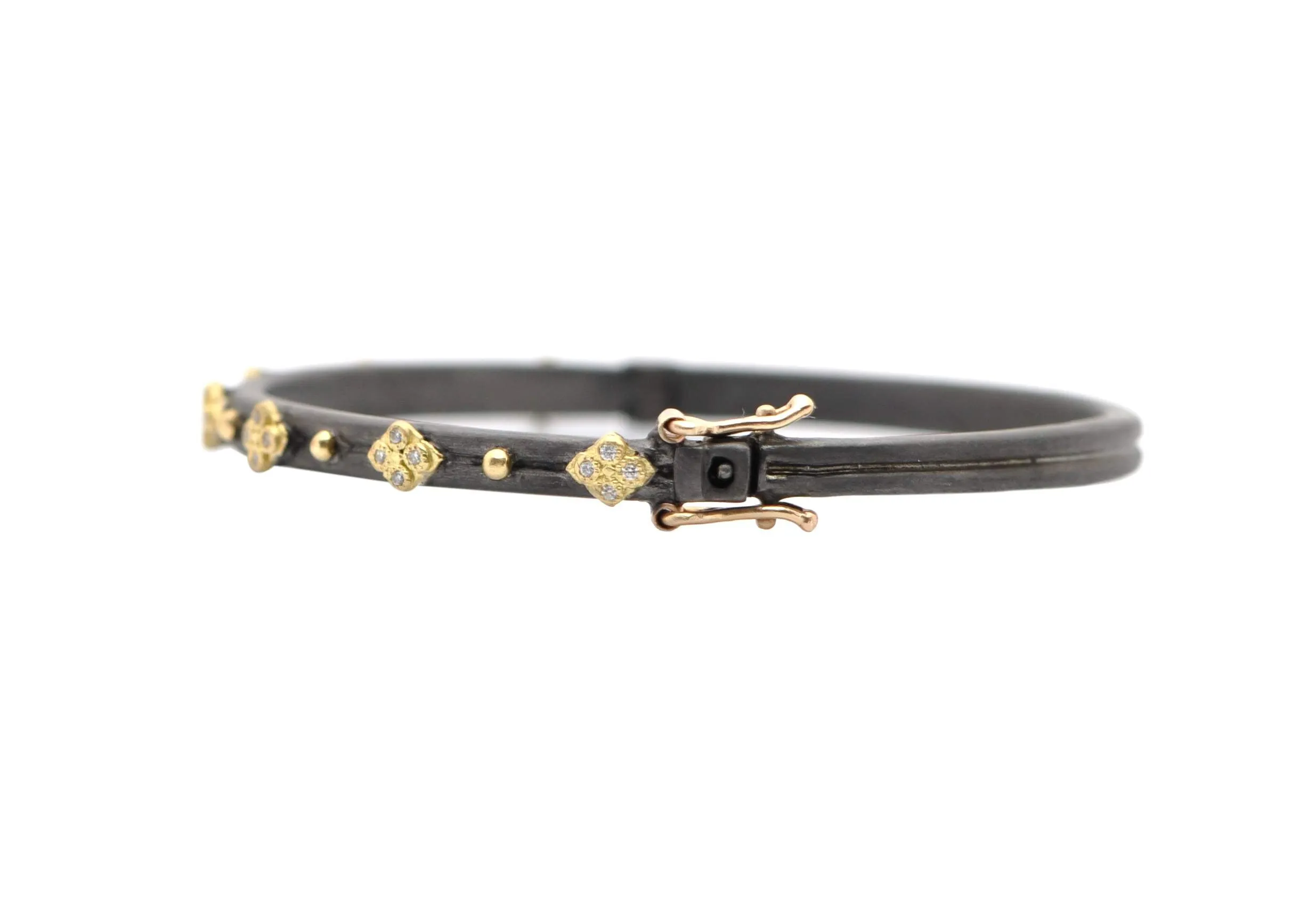 CRIVELLI CROSSES WITH WHITE DIAMONDS HUGGIE BRACELET