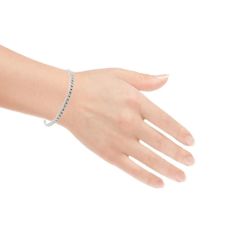 Diamond and 18k White Gold Tennis Bracelet, 2.94 Carats Total