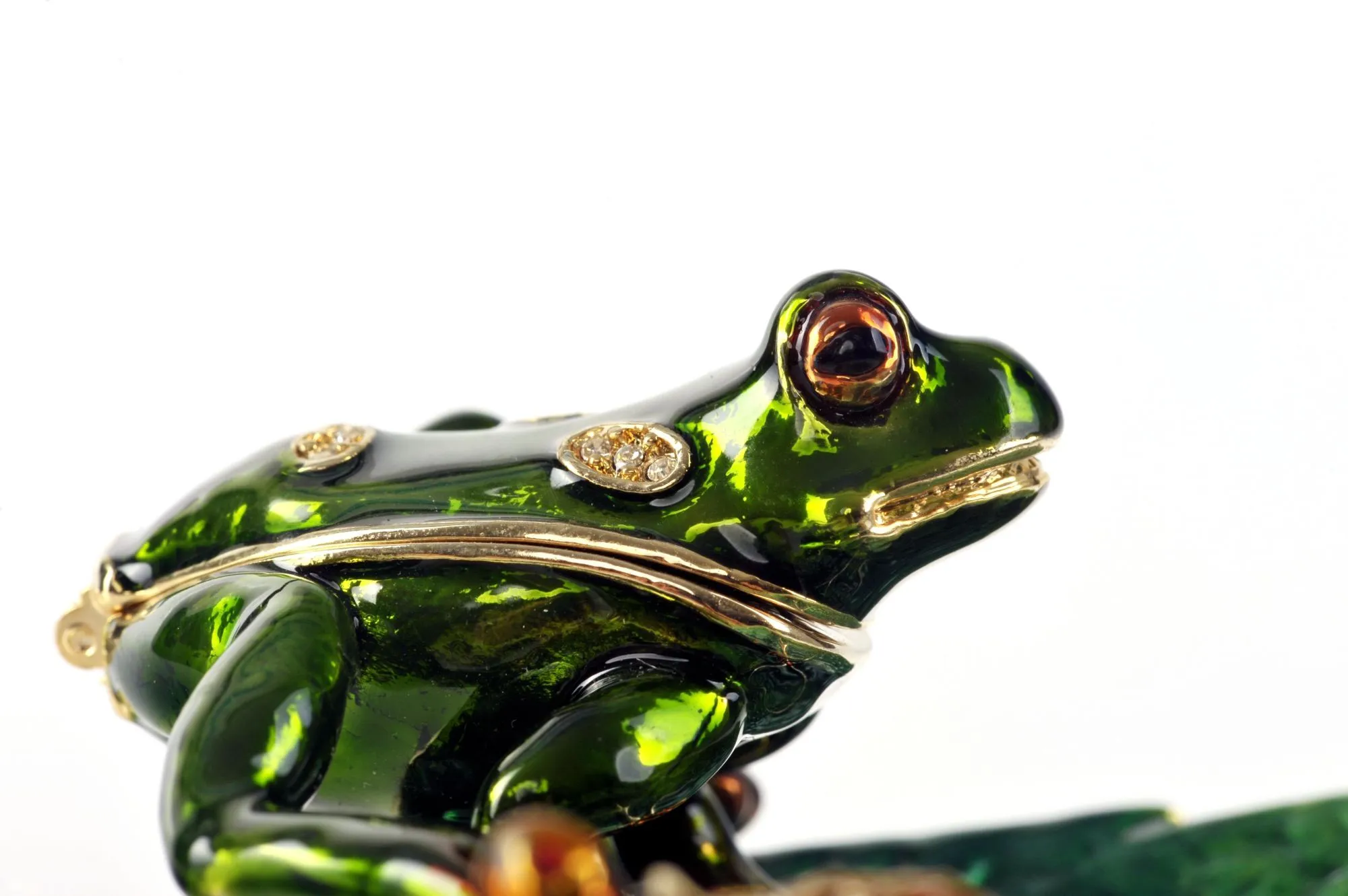 Frog on a Leaf Bowl