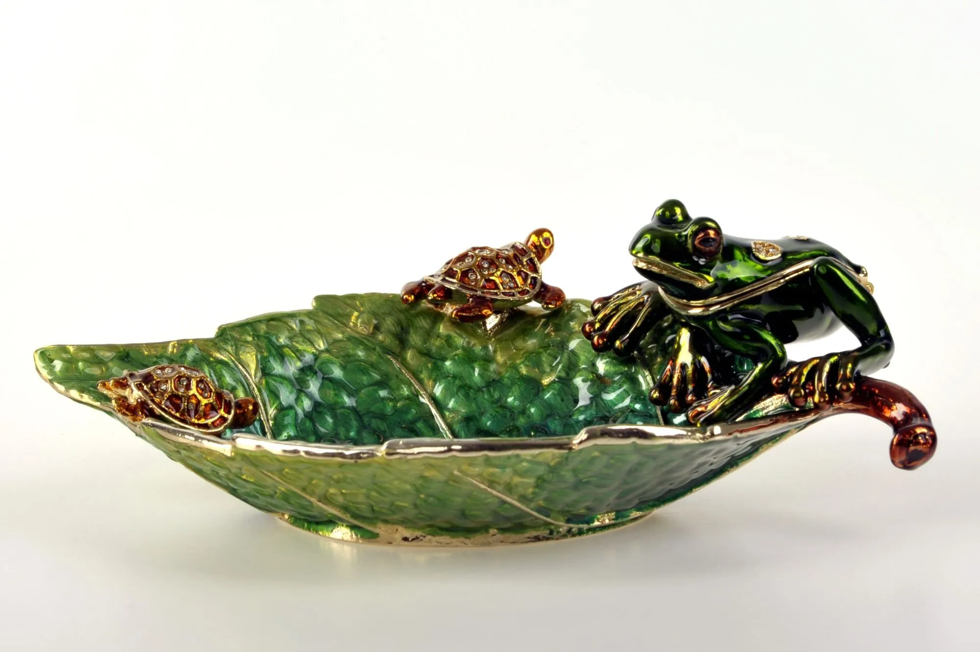 Frog on a Leaf Bowl