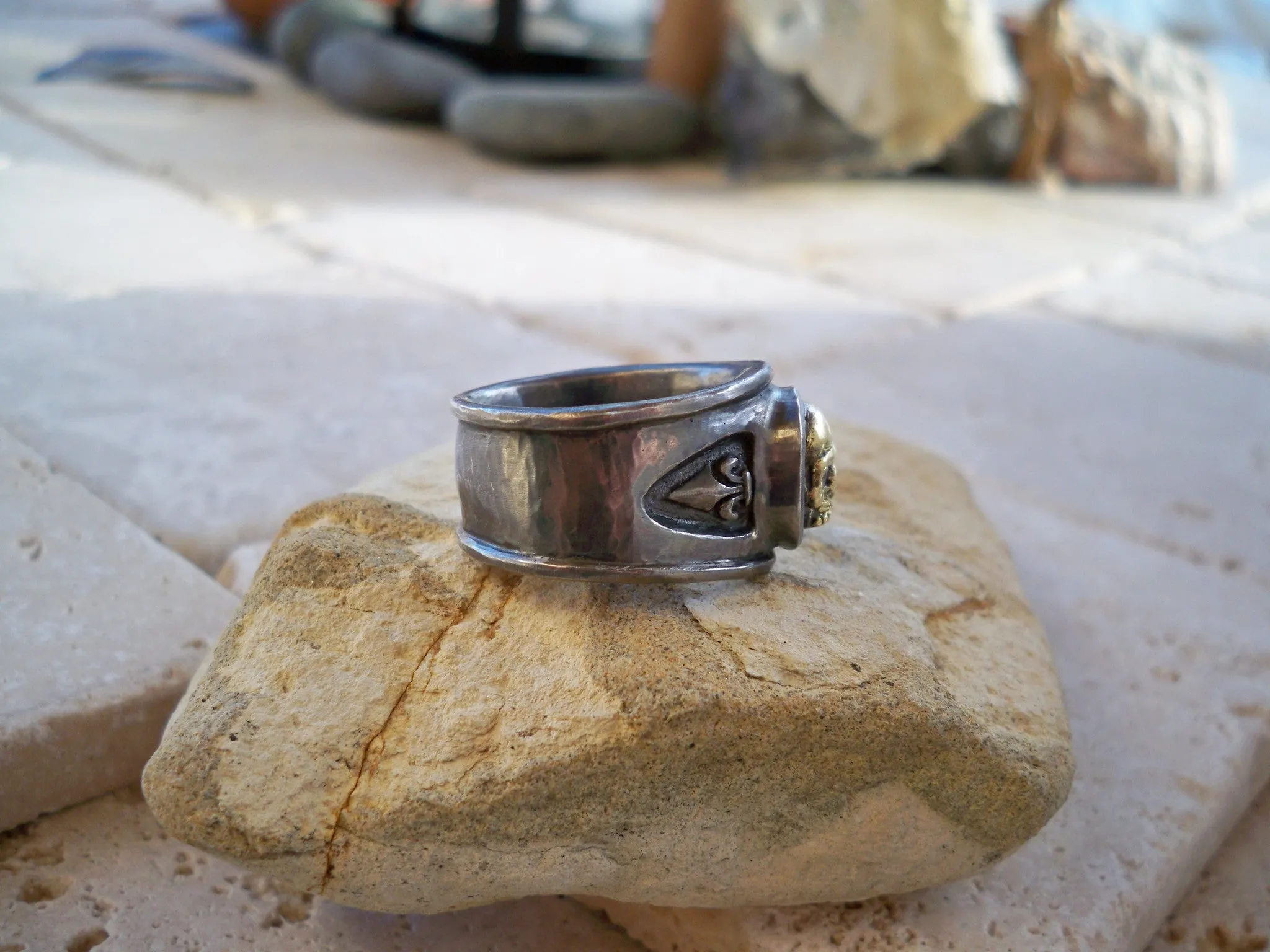 Gold Skull Ring & Diamonds