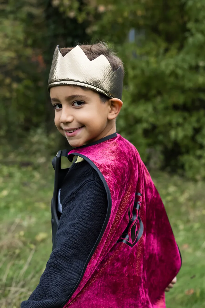 Great Pretenders Legendary Knight Cape, Chest Plate, & Crown, 3pcs, Size 4-6