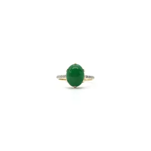 Green Jade Oval Cabochon Ring (14K)