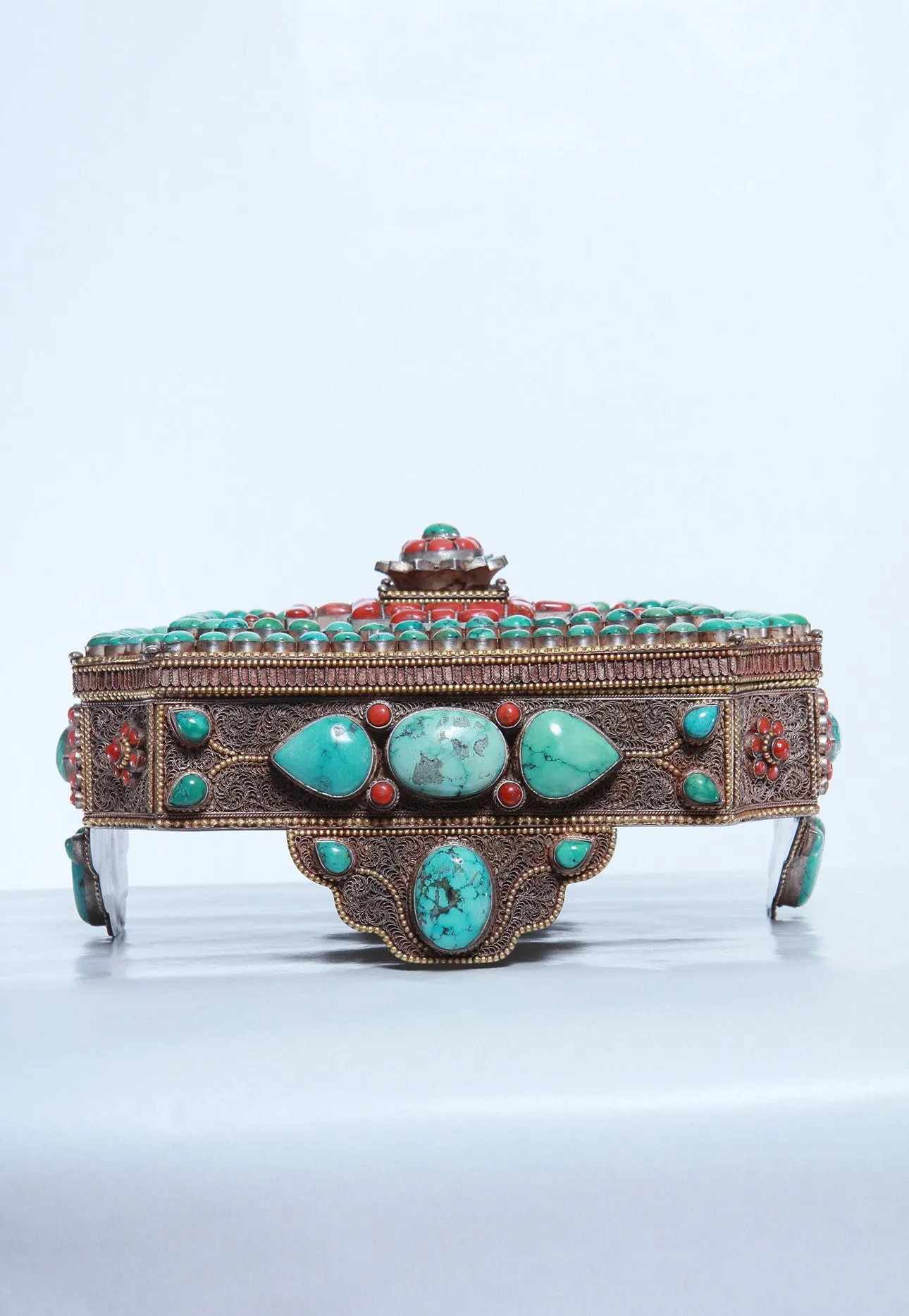 GREEN TARA HEALING CHEST BOX