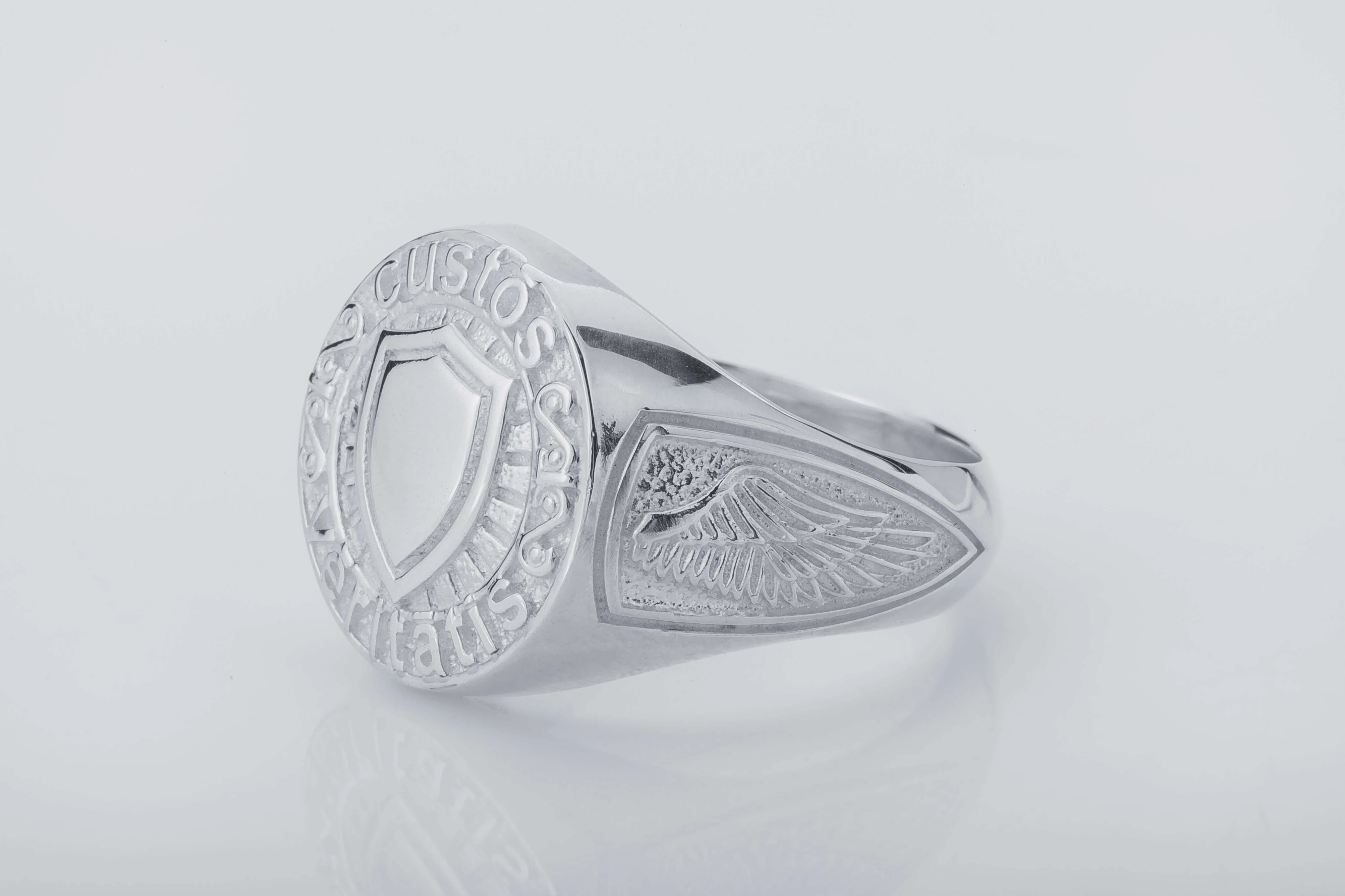 Handcrafted The Ring Of The Noble One