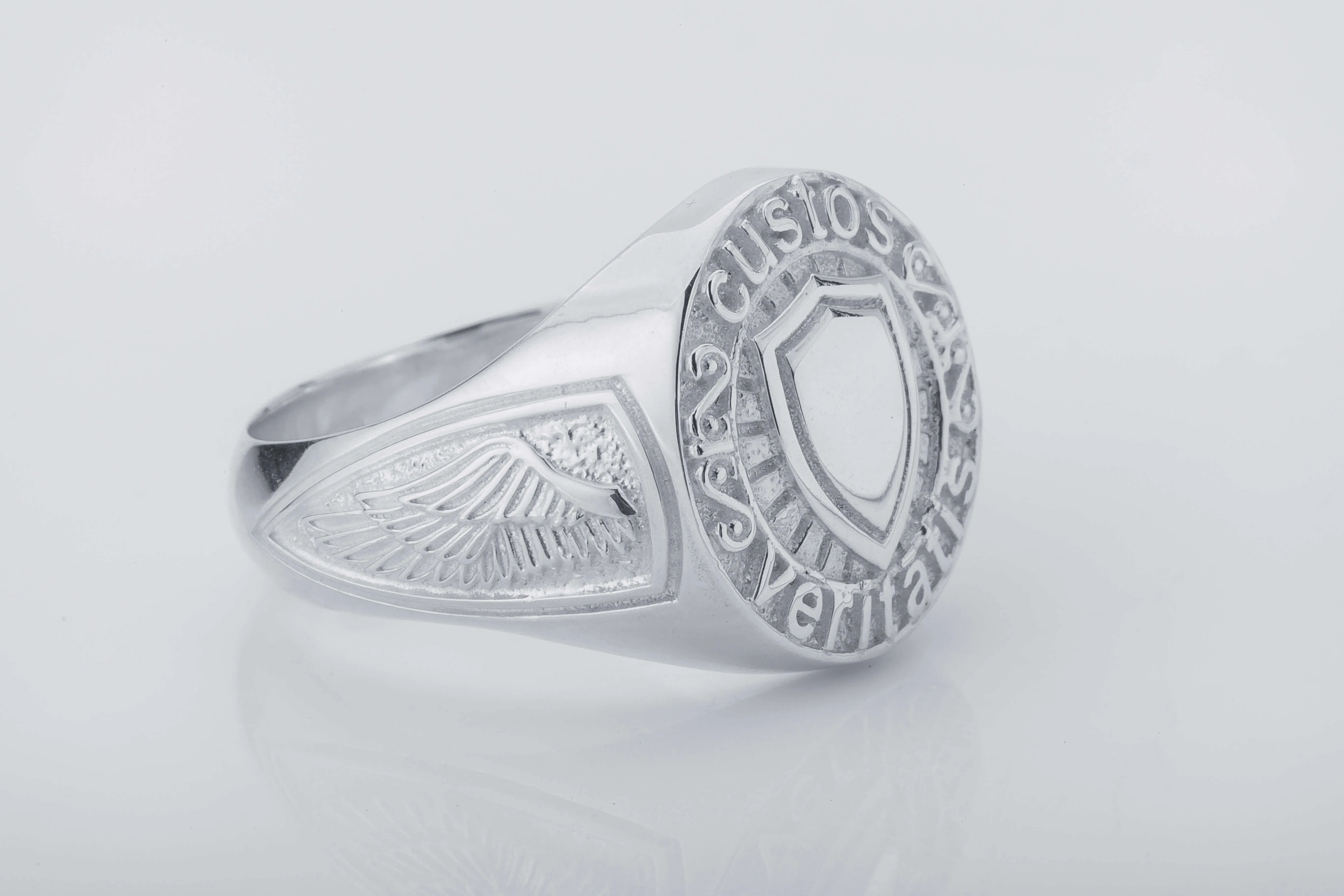 Handcrafted The Ring Of The Noble One