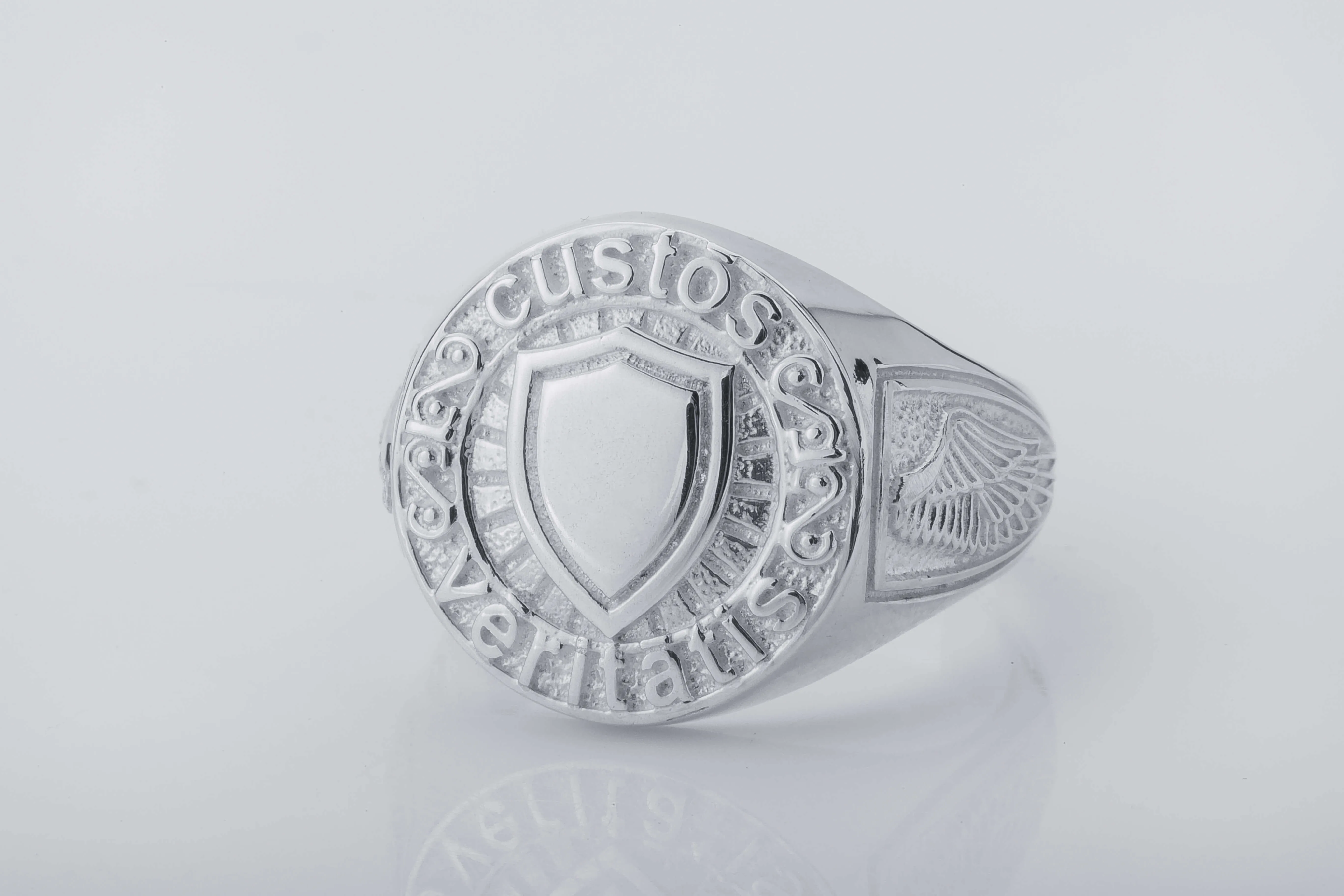 Handcrafted The Ring Of The Noble One