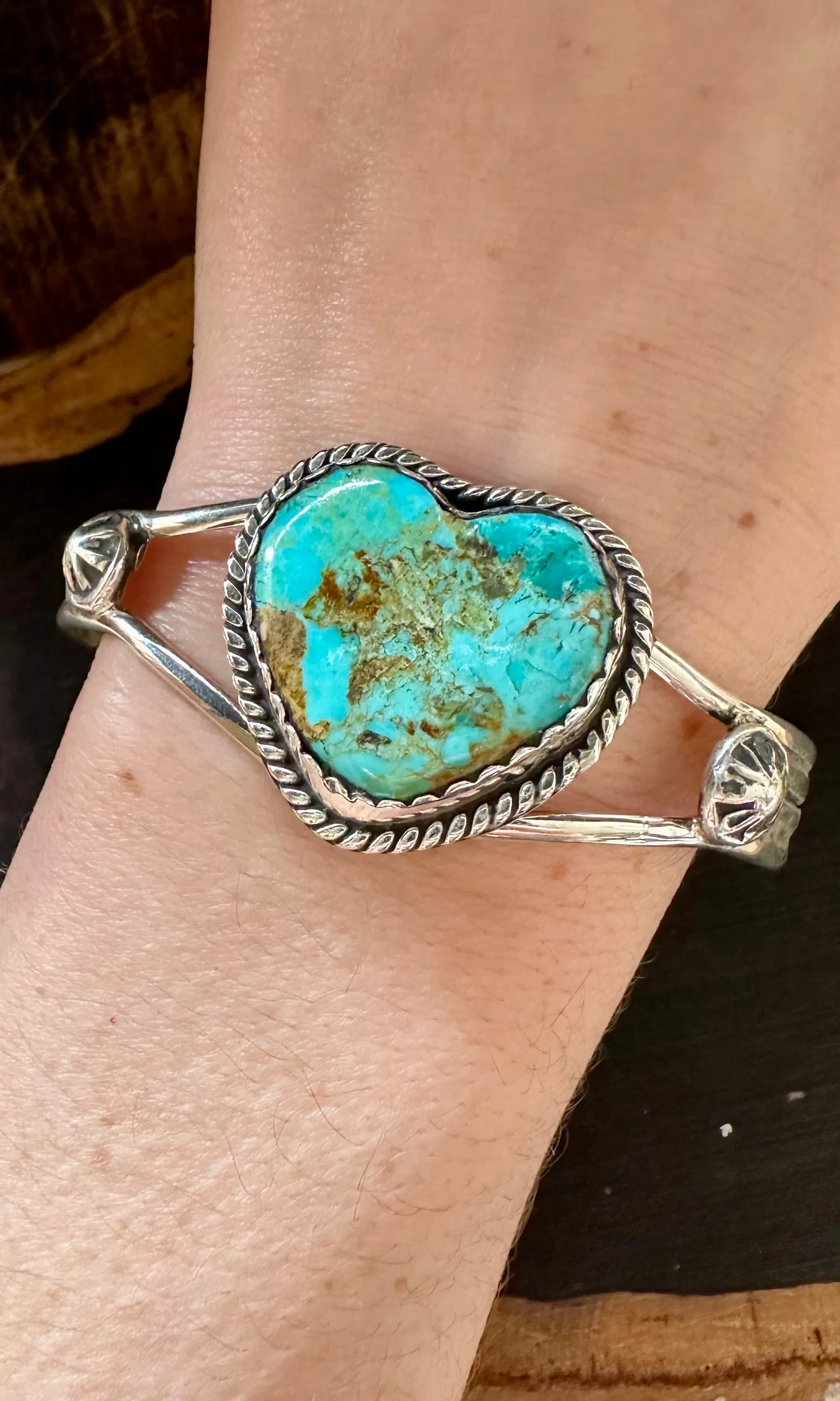 HEART of TURQUOISE and Sterling Silver Cuff • 24g